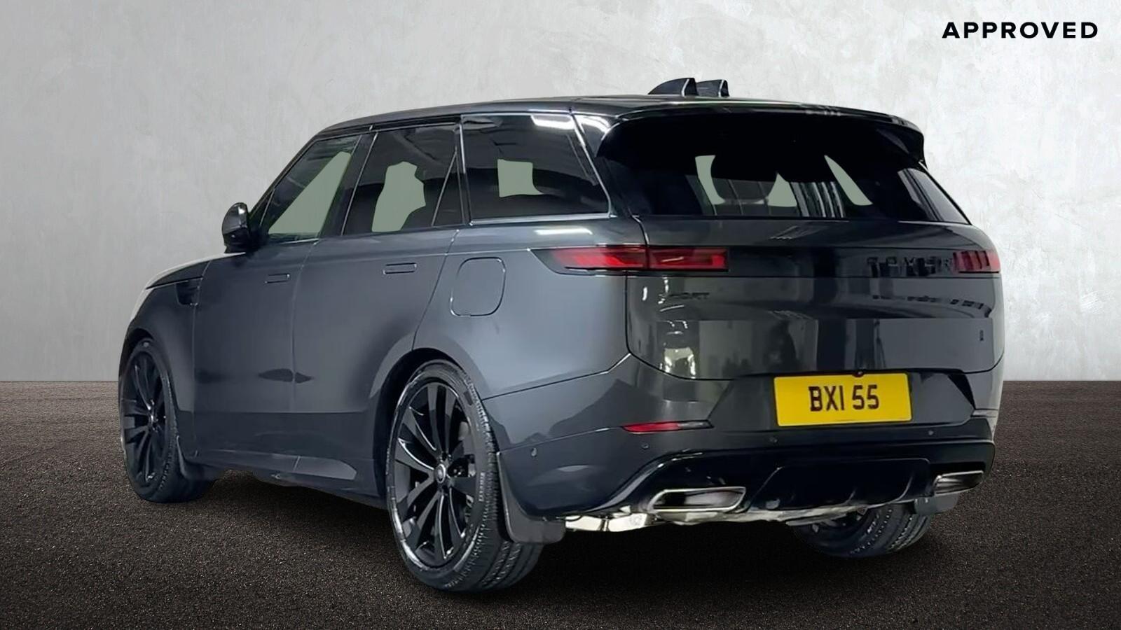 Land Rover Range Rover Sport view 2