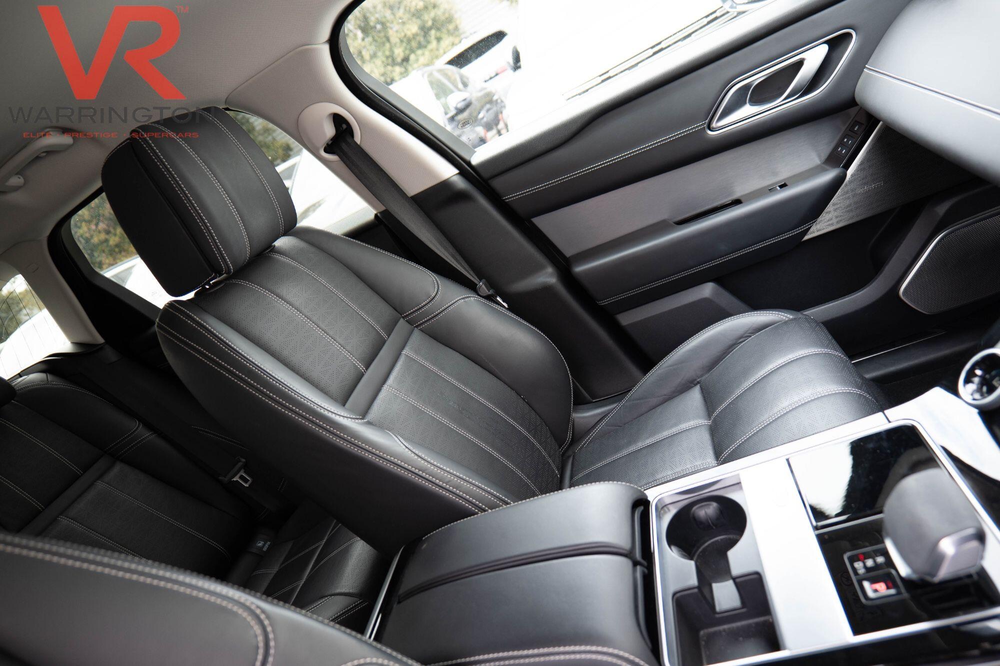 Land Rover Range Rover Velar view 4