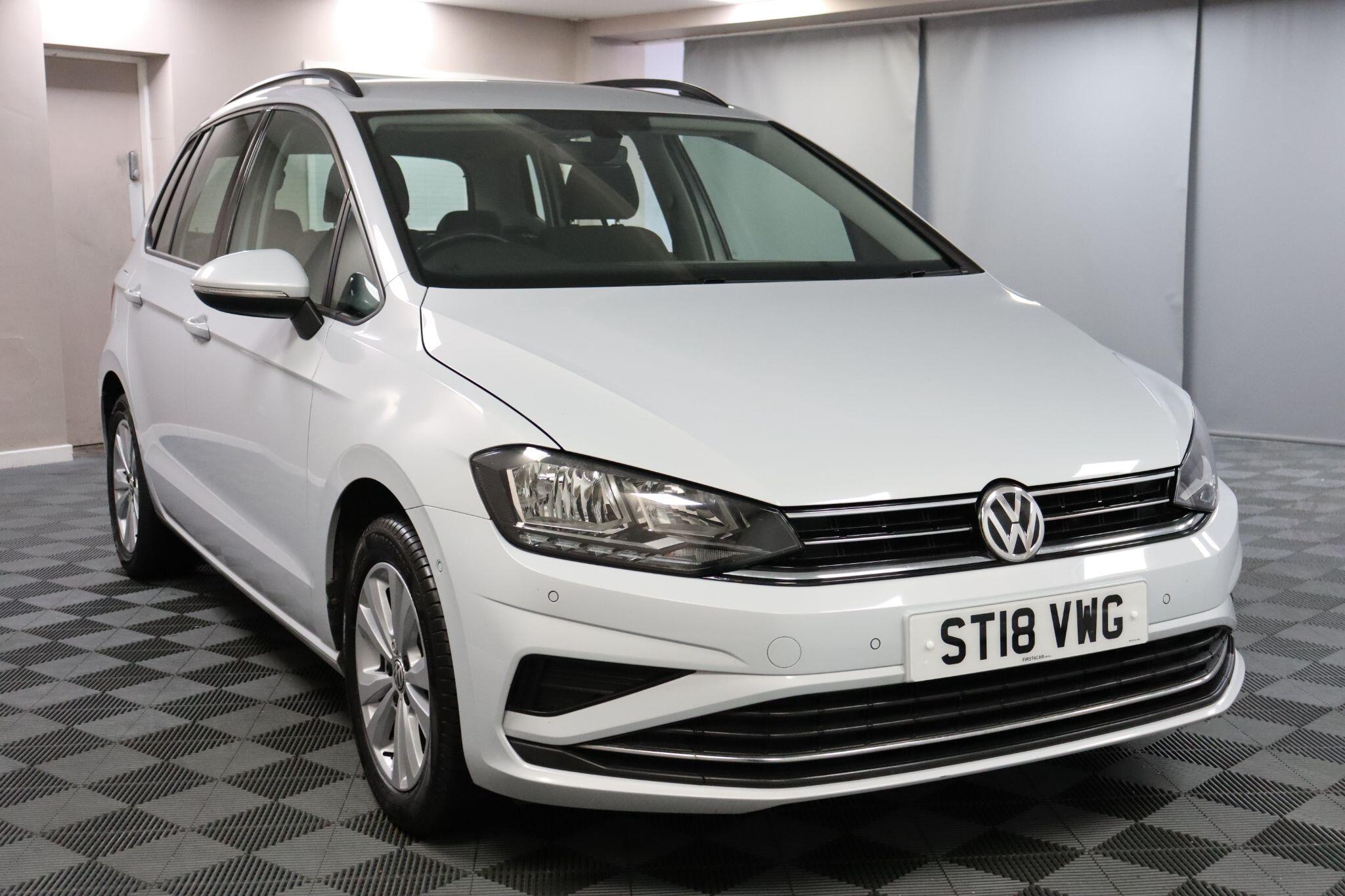 Volkswagen Golf SV view 30