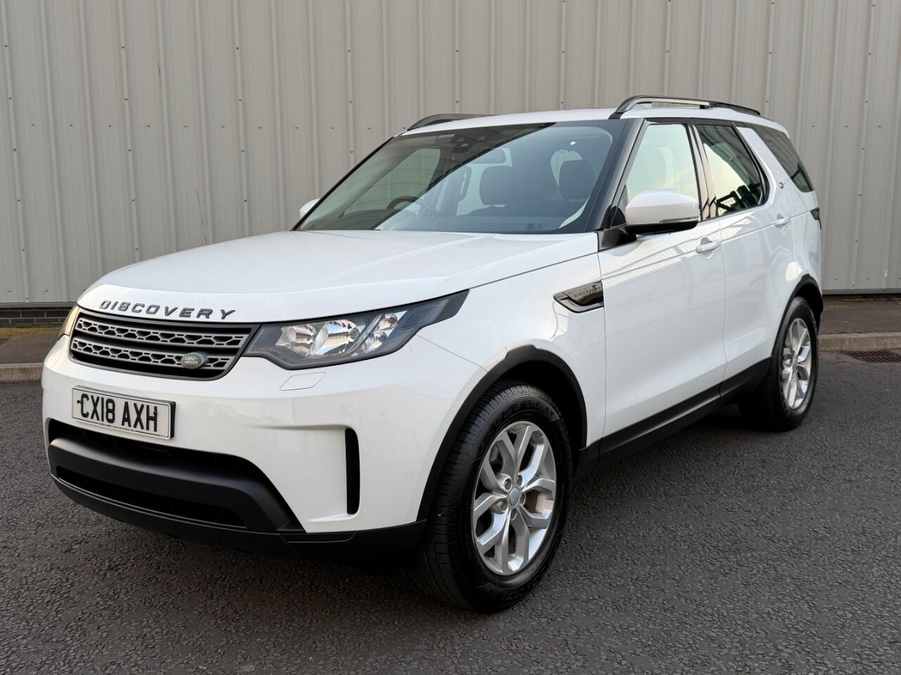Land Rover Discovery view 7