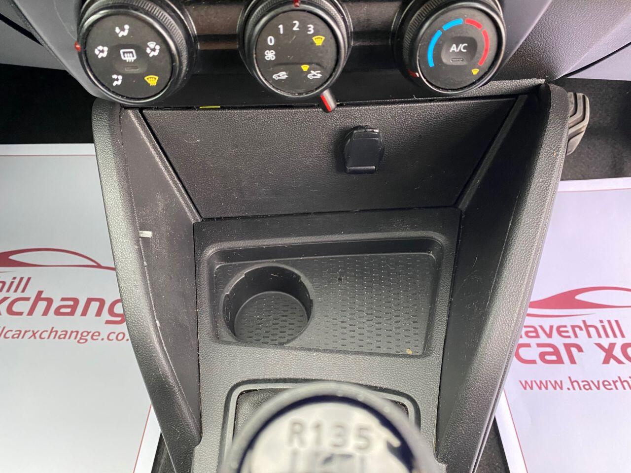 Dacia Duster view 27