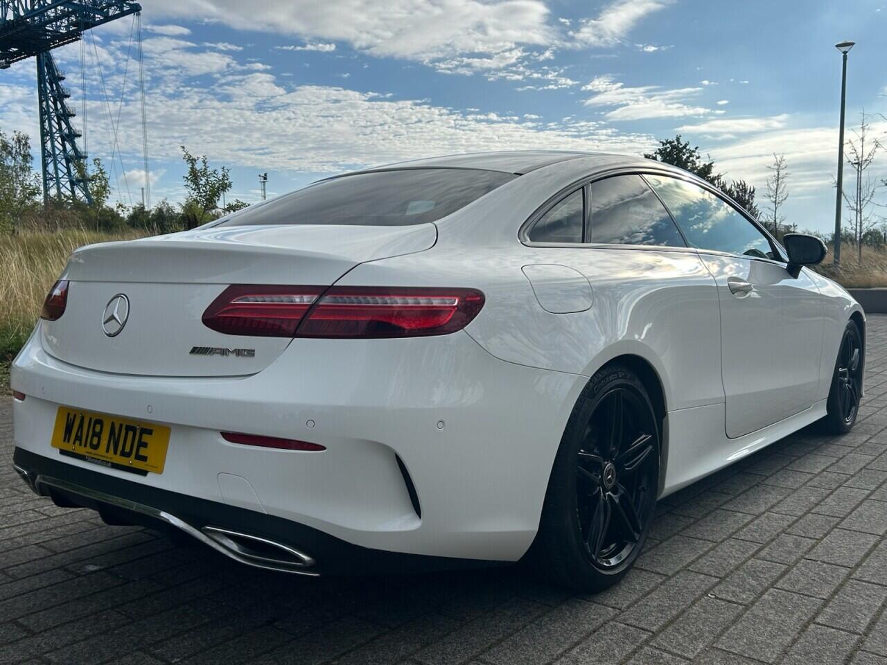 Mercedes-Benz E-Class view 10