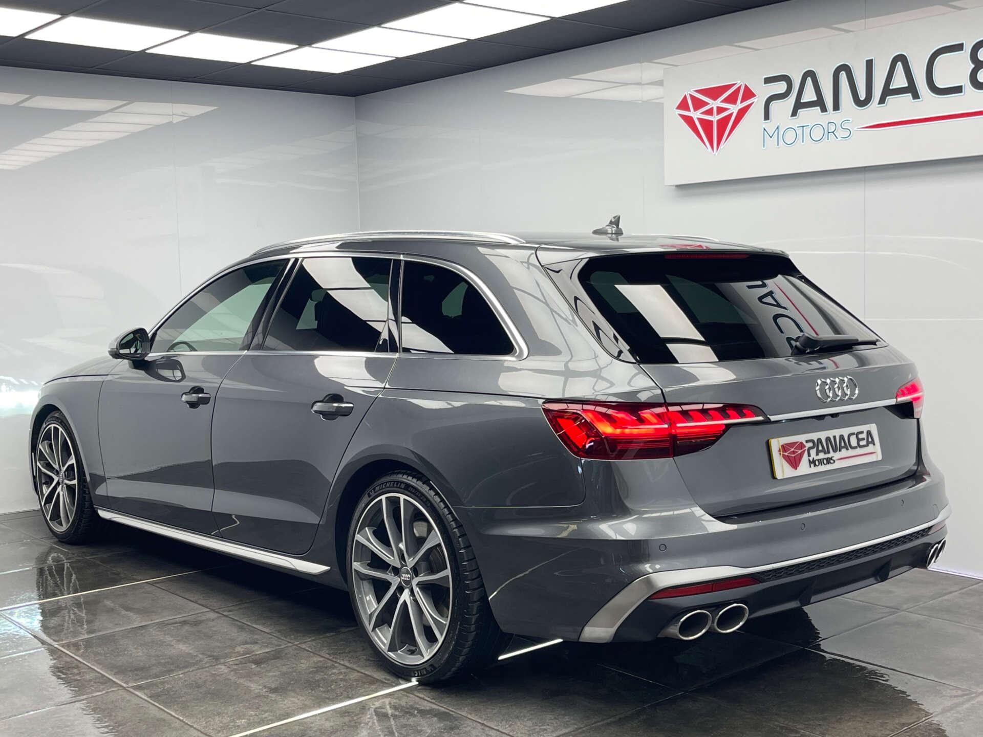 Audi S4 Avant view 31