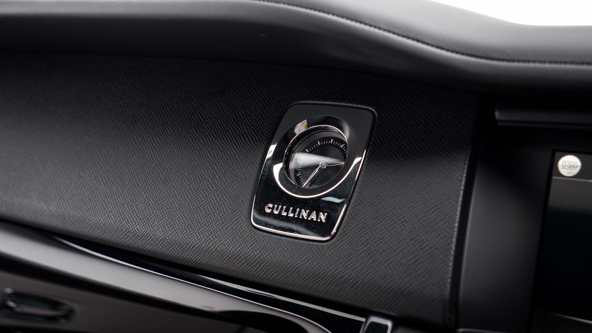 Rolls-Royce Cullinan view 56