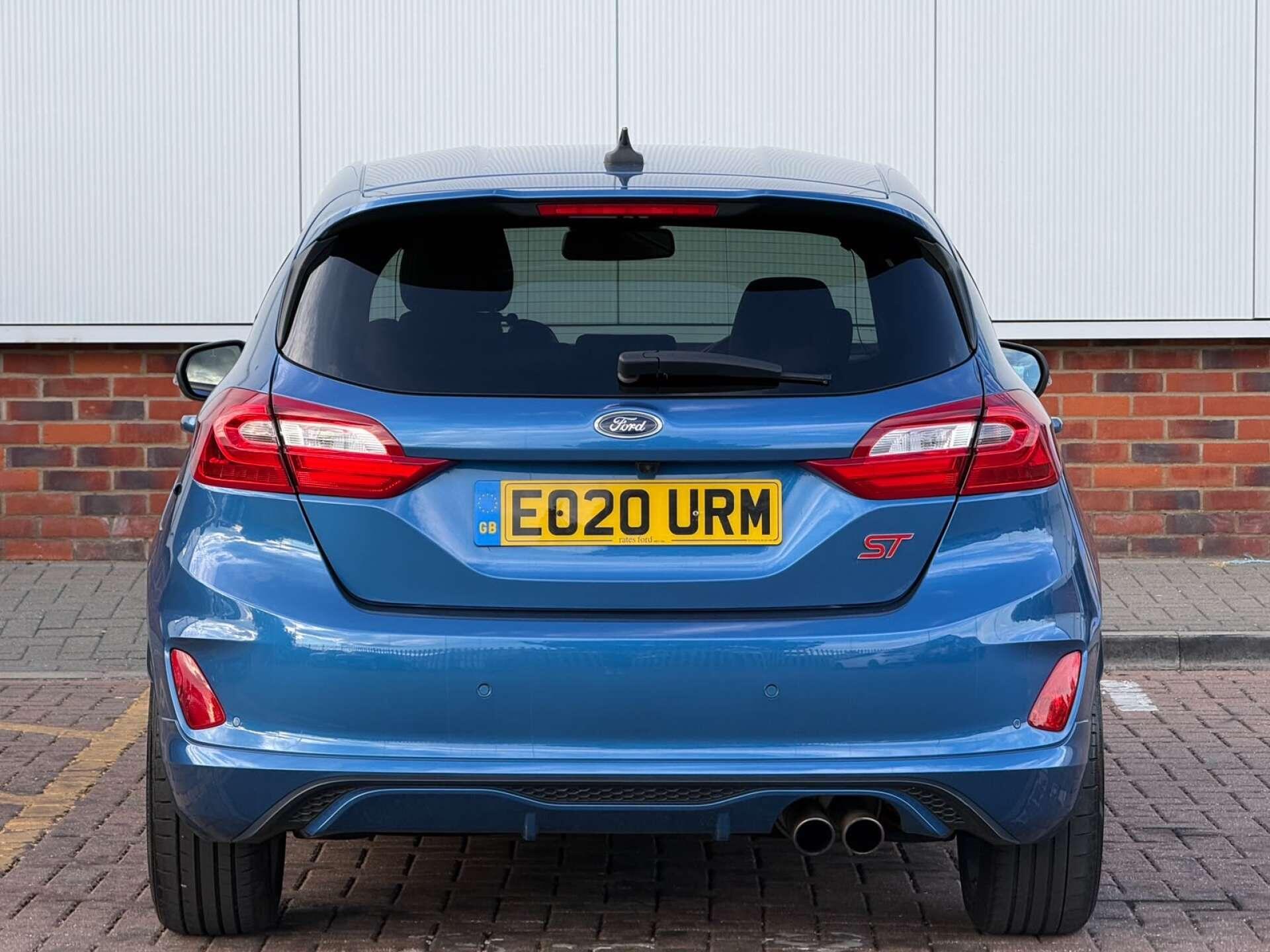 Ford Fiesta view 9