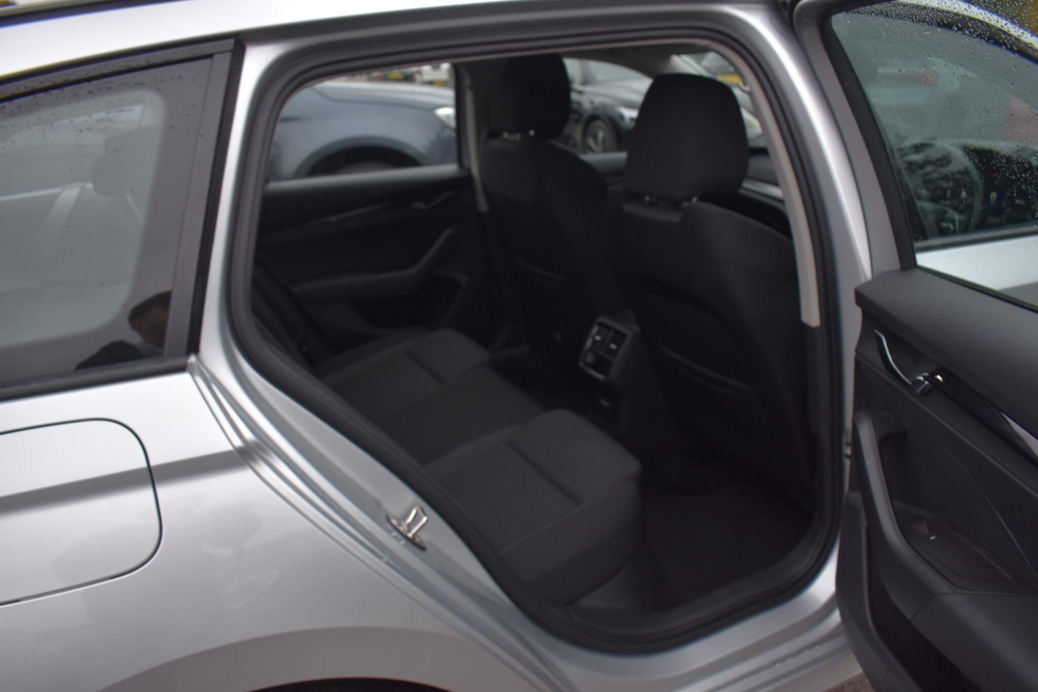 Octavia - 1.0 TSI e-TEC MHEV SE Technology DSG Euro 6 (s/s) 5dr - Image 15