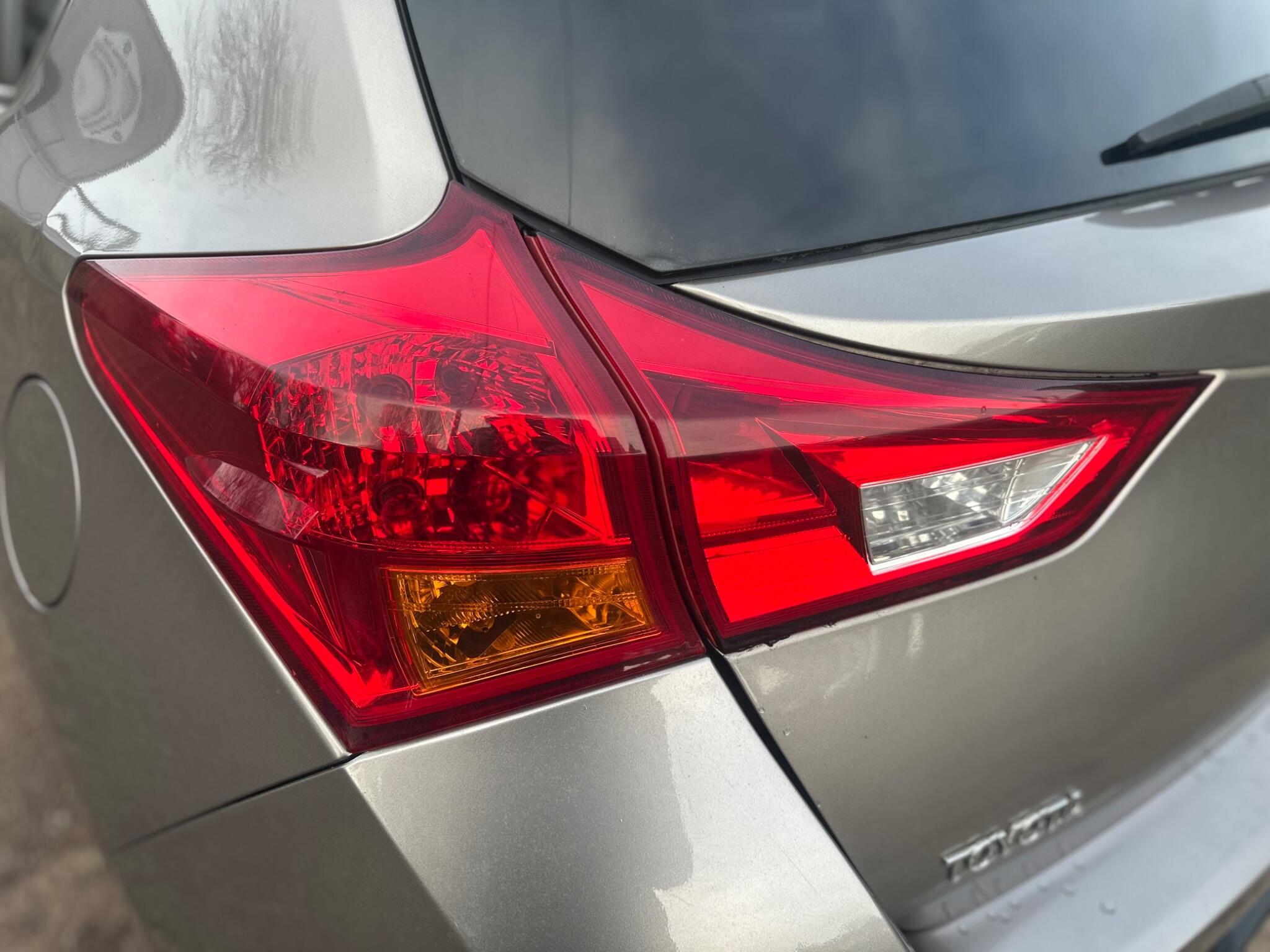2014 Toyota Auris image 42