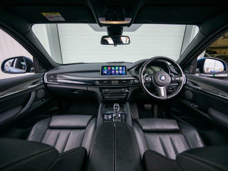 BMW X6 view 3