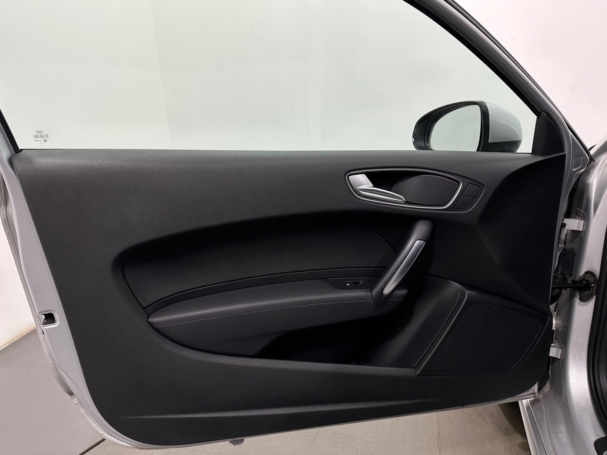 Audi A1 view 34