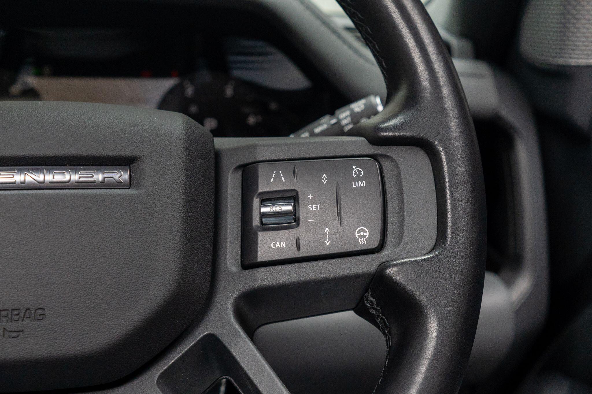 Land Rover Defender view 44
