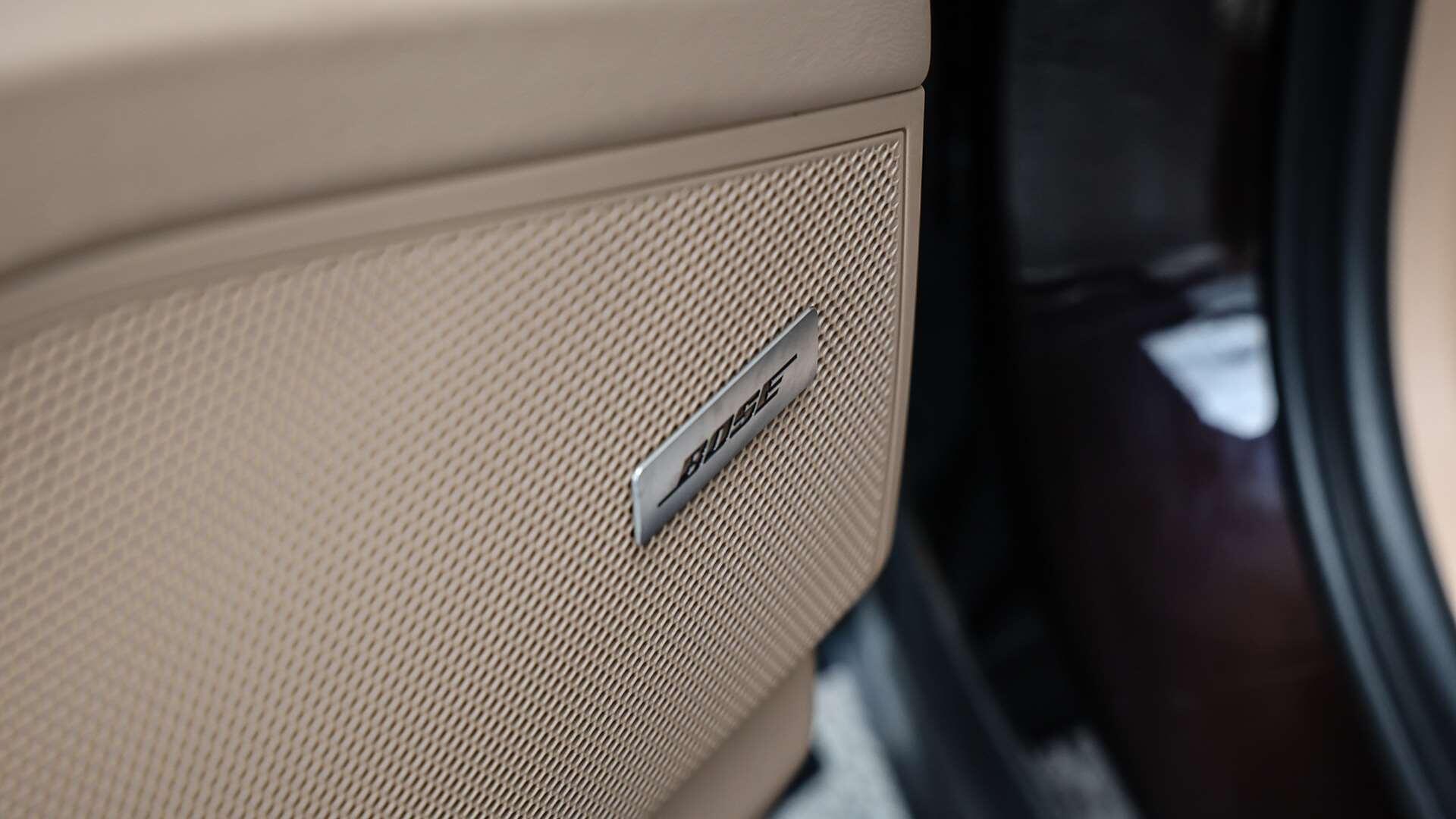 Porsche Cayenne view 32