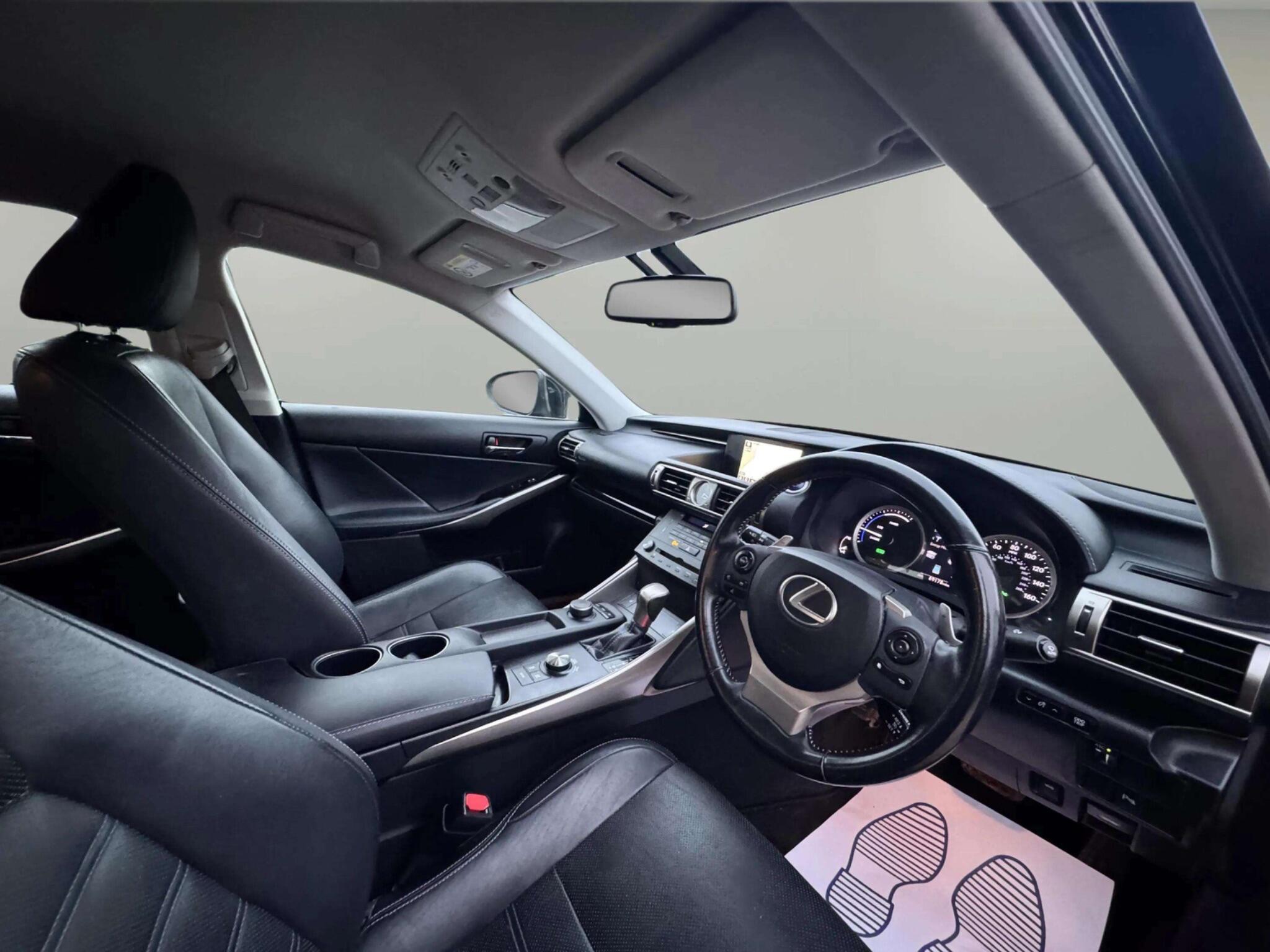 Lexus Is view 36