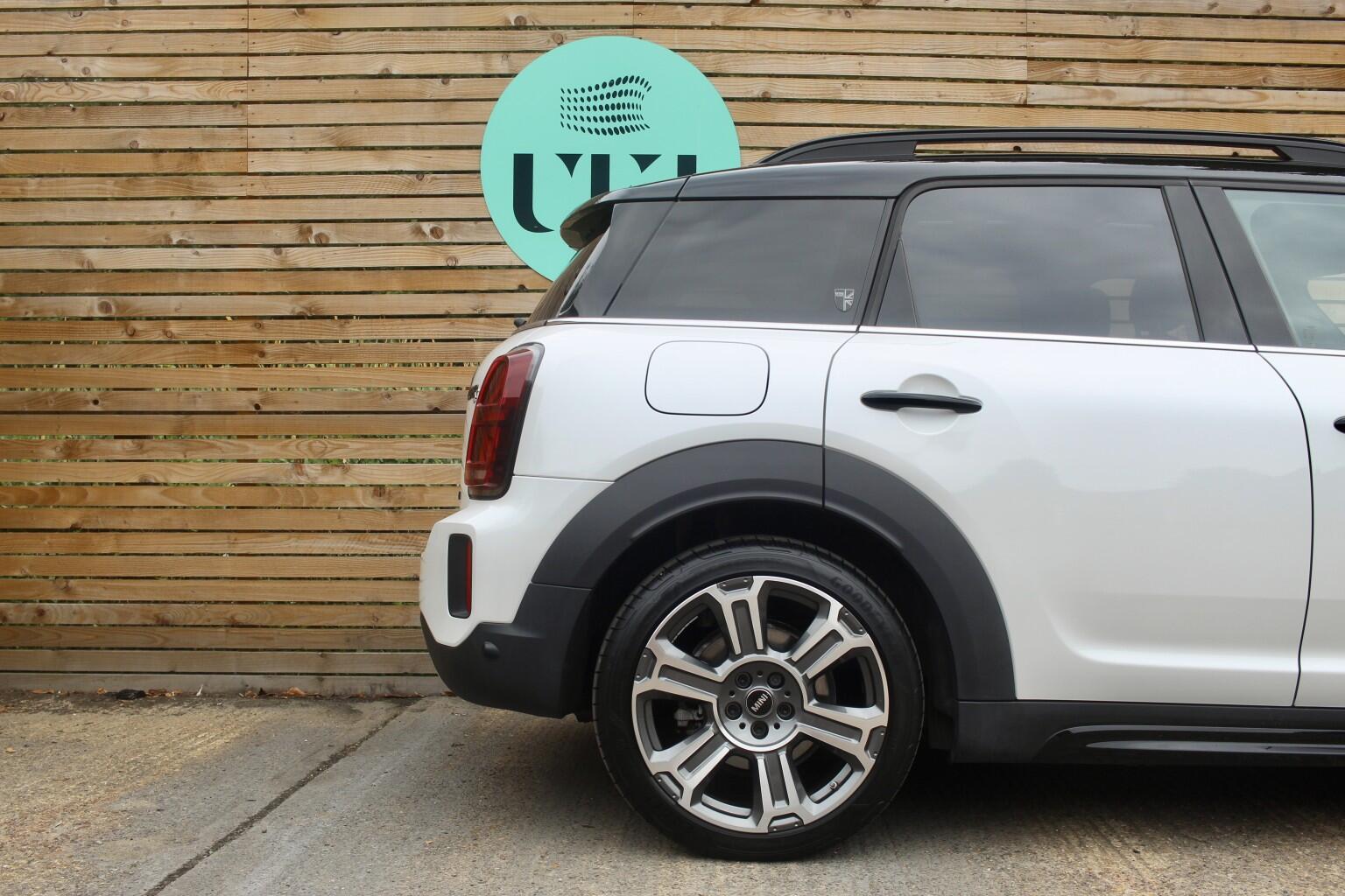 Mini Countryman view 39