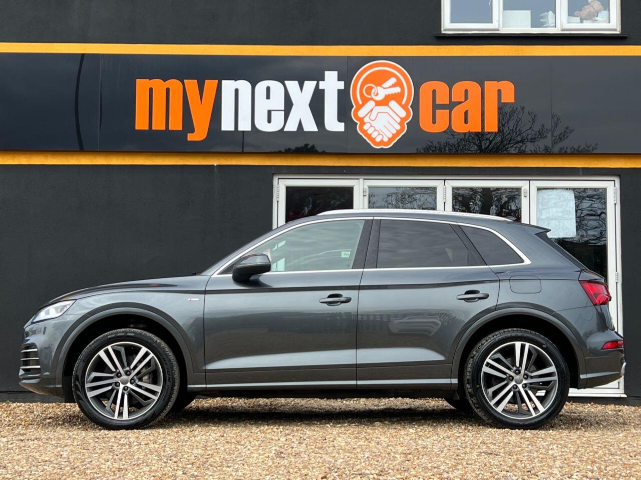 Audi Q5 view 5
