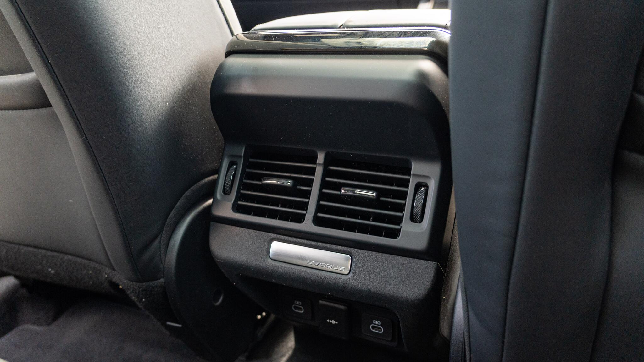 Land Rover Range Rover Evoque view 18