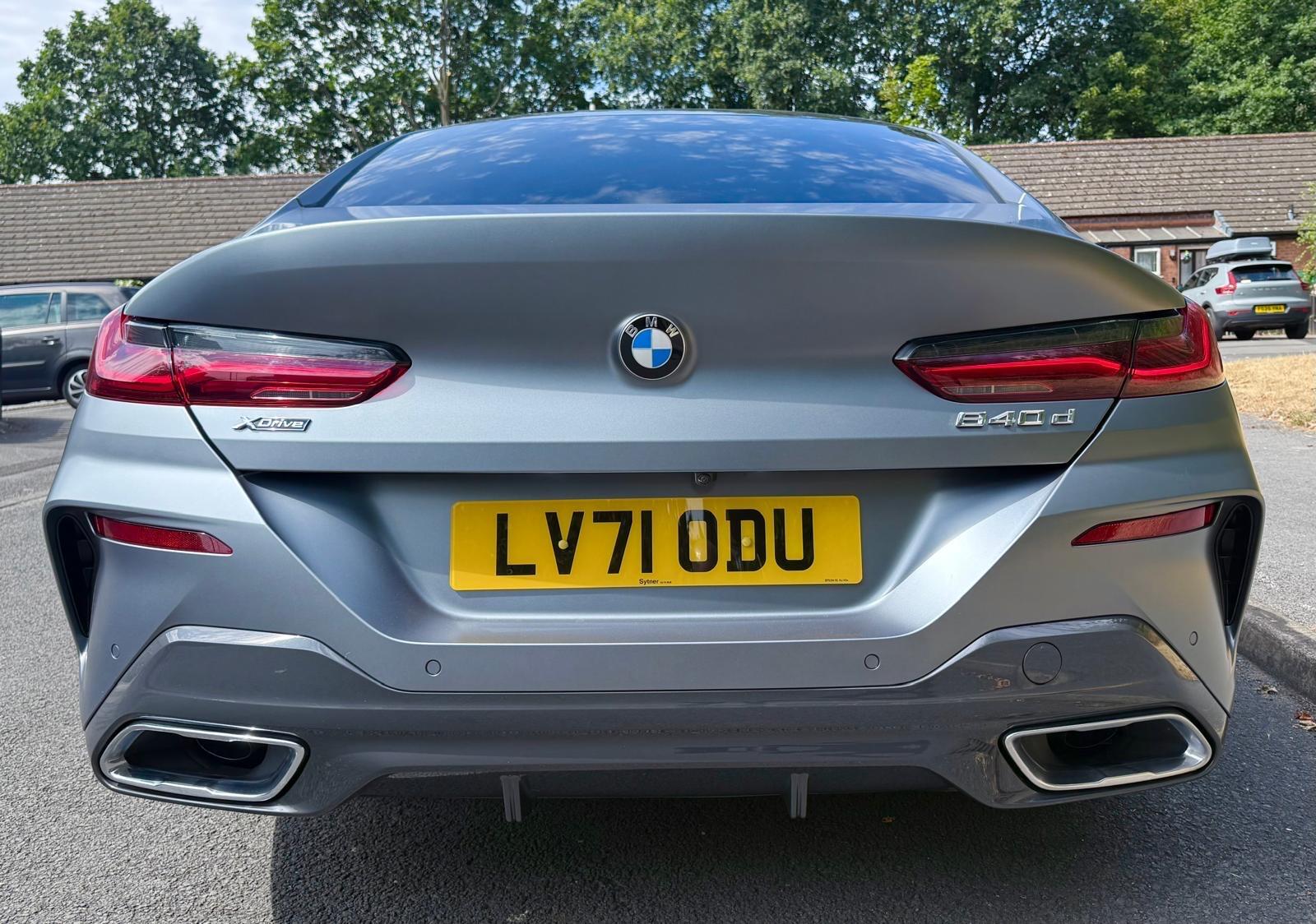 BMW 8 Series view 72