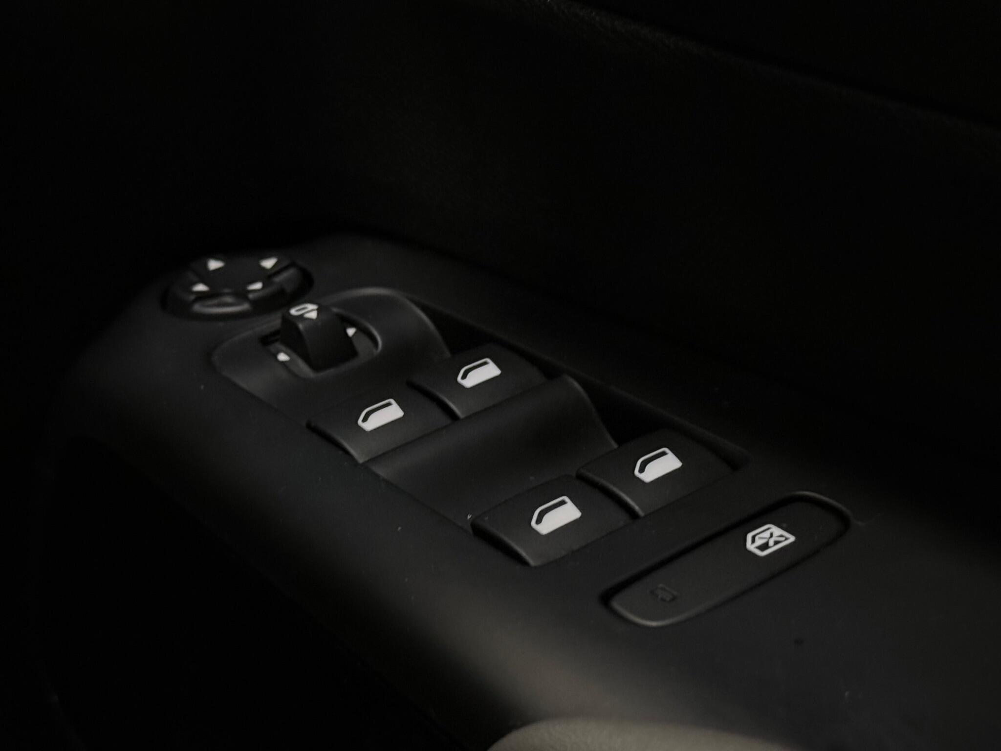 Citroen C5 Aircross view 18