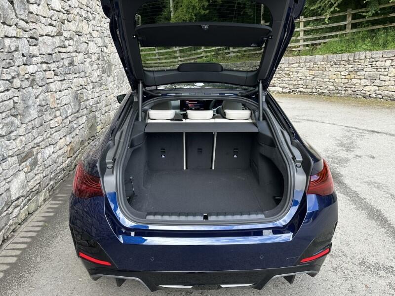 BMW i4 view 13