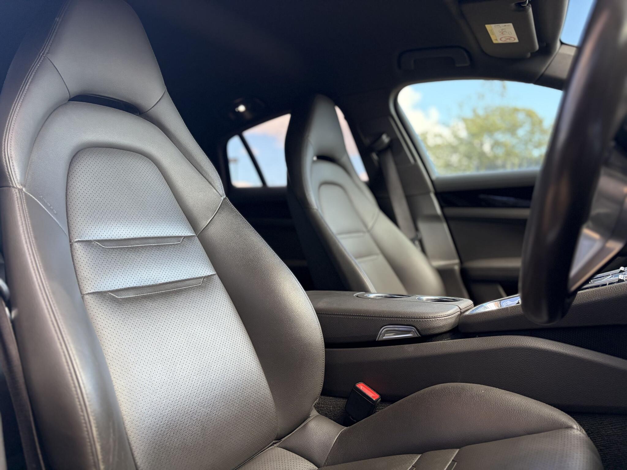 Porsche Panamera view 12
