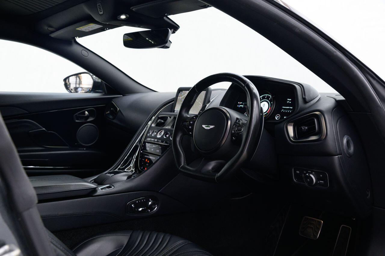 Aston Martin DB11 view 20
