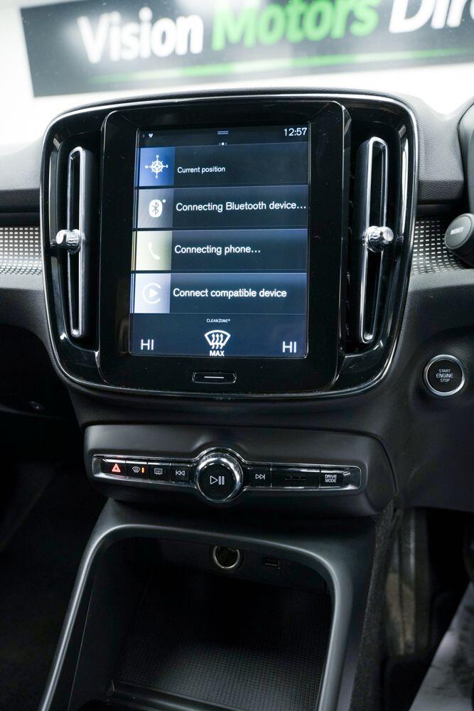 Volvo XC40 view 18