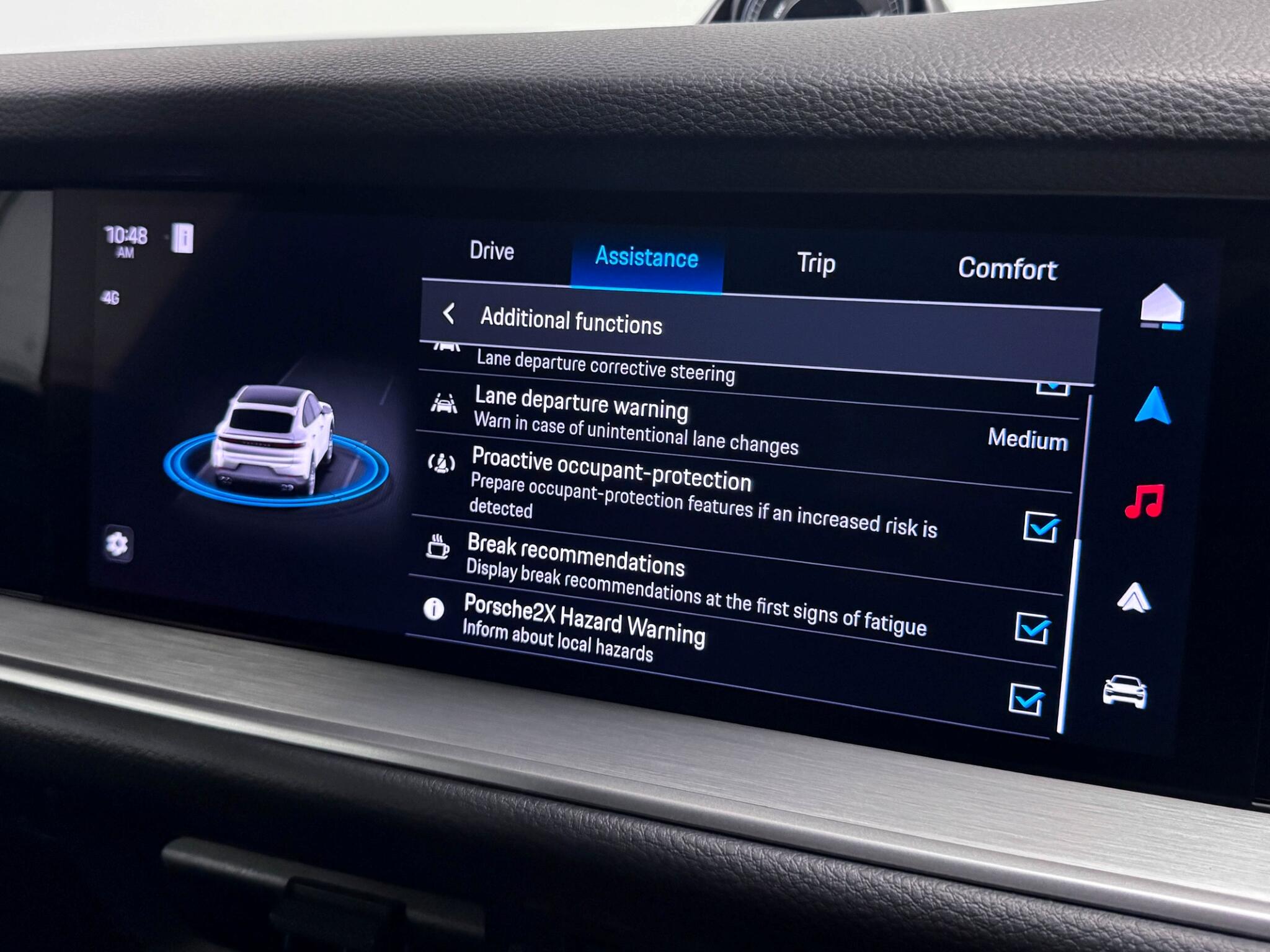 Porsche Cayenne view 56