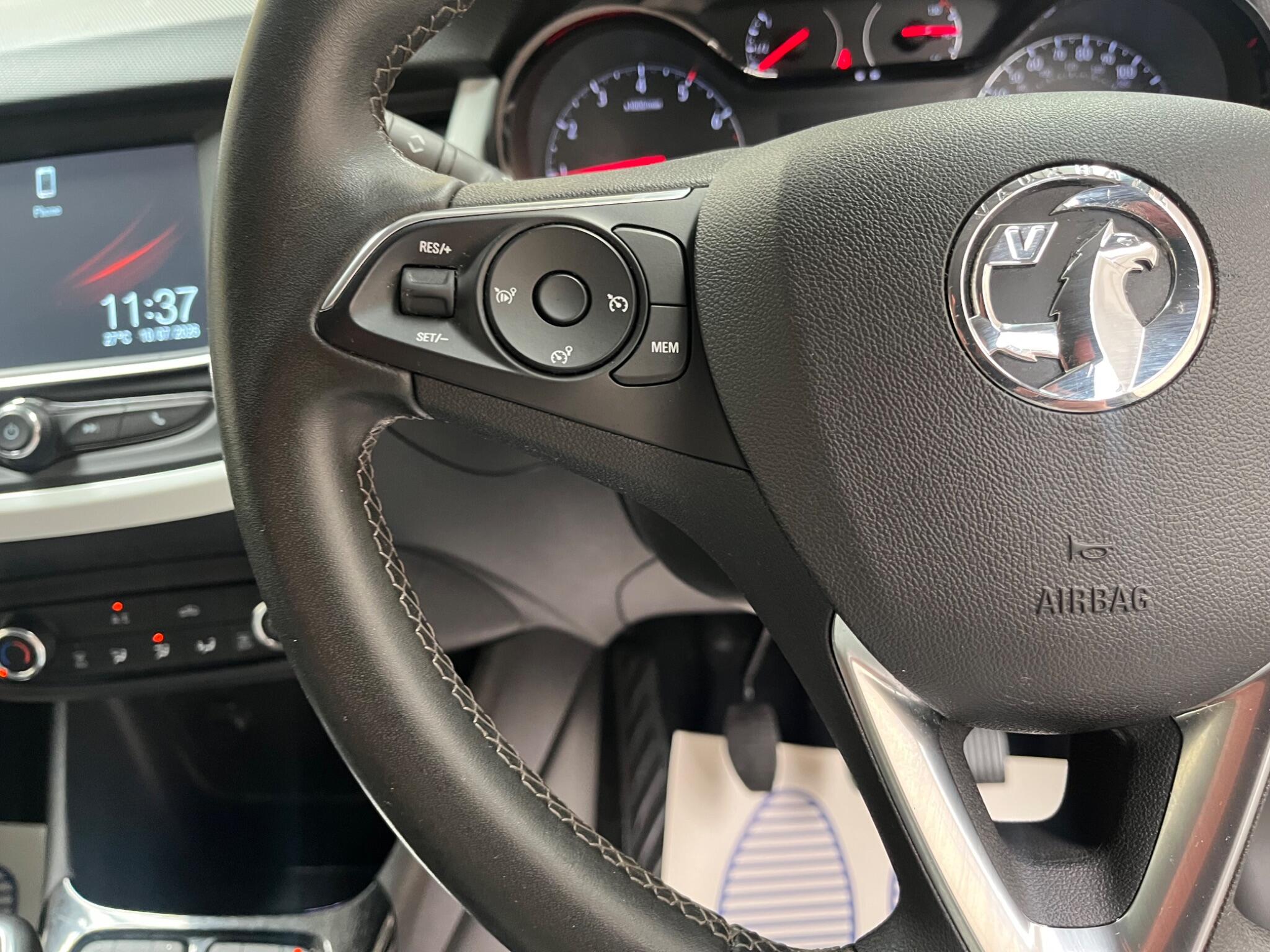 Vauxhall Crossland X view 26
