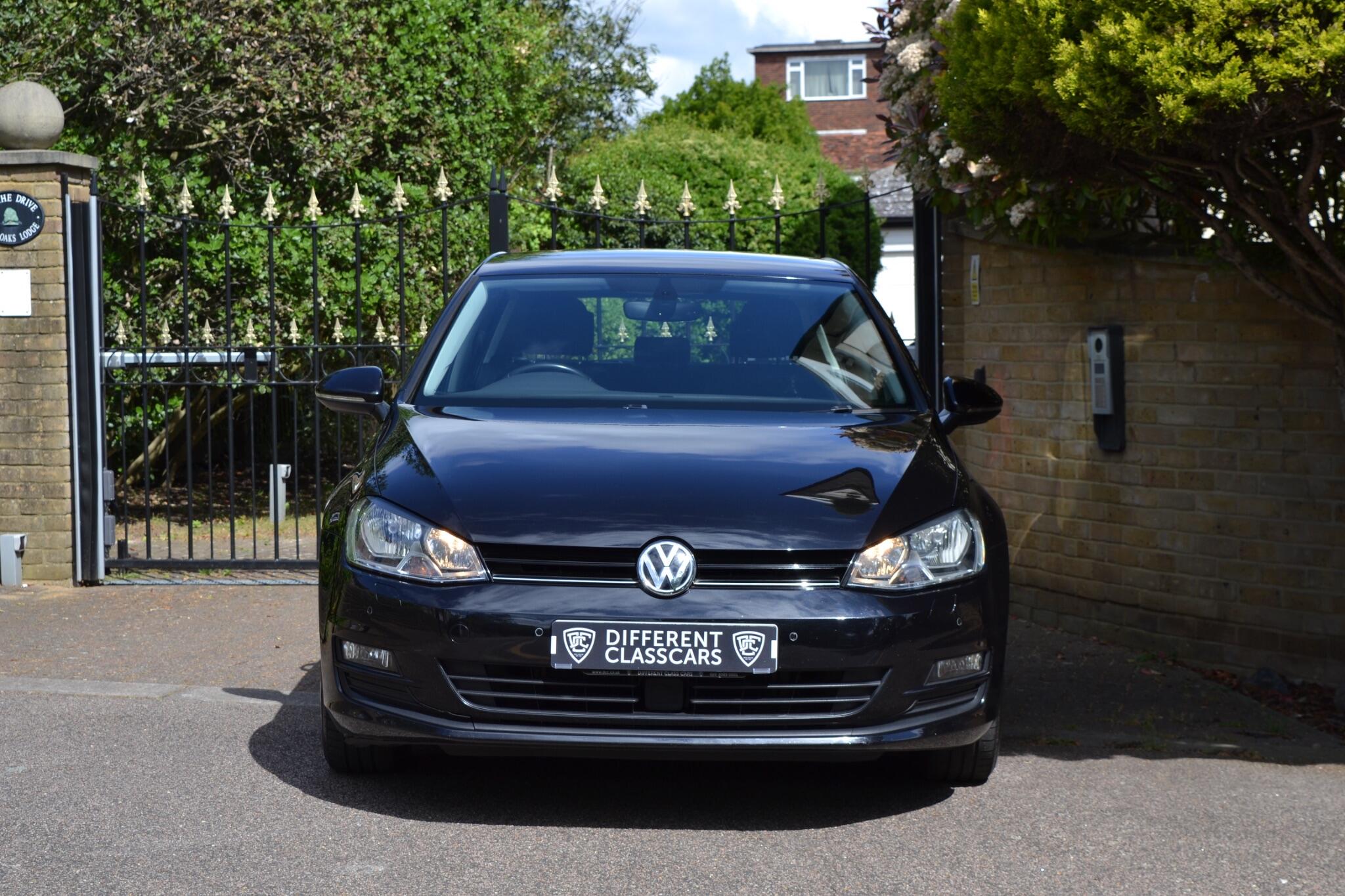 Volkswagen Golf view 25