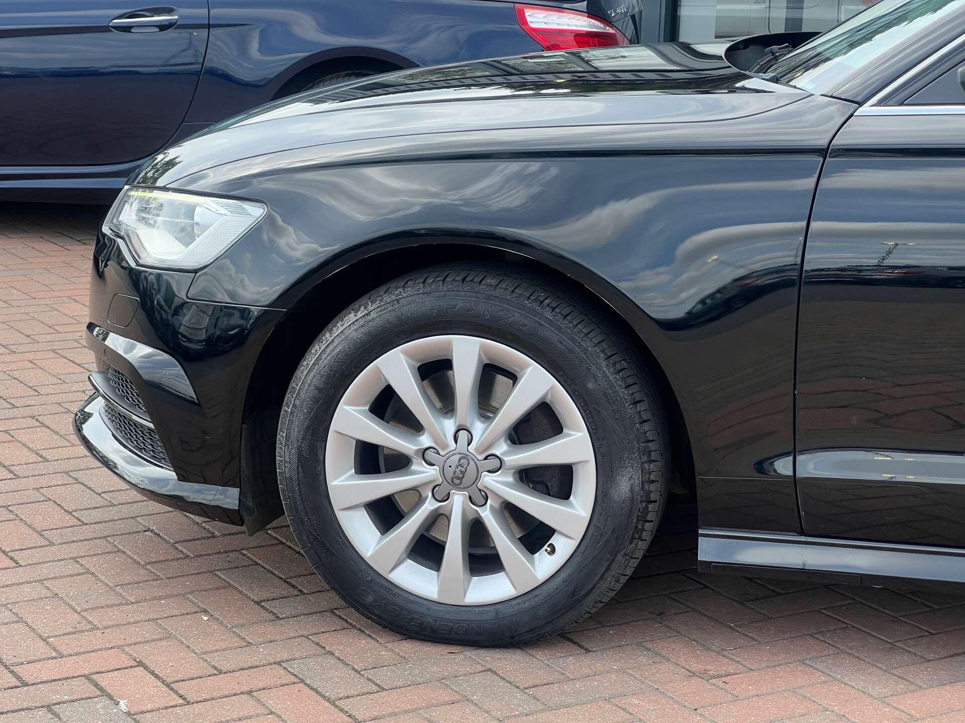 Audi A6 view 13