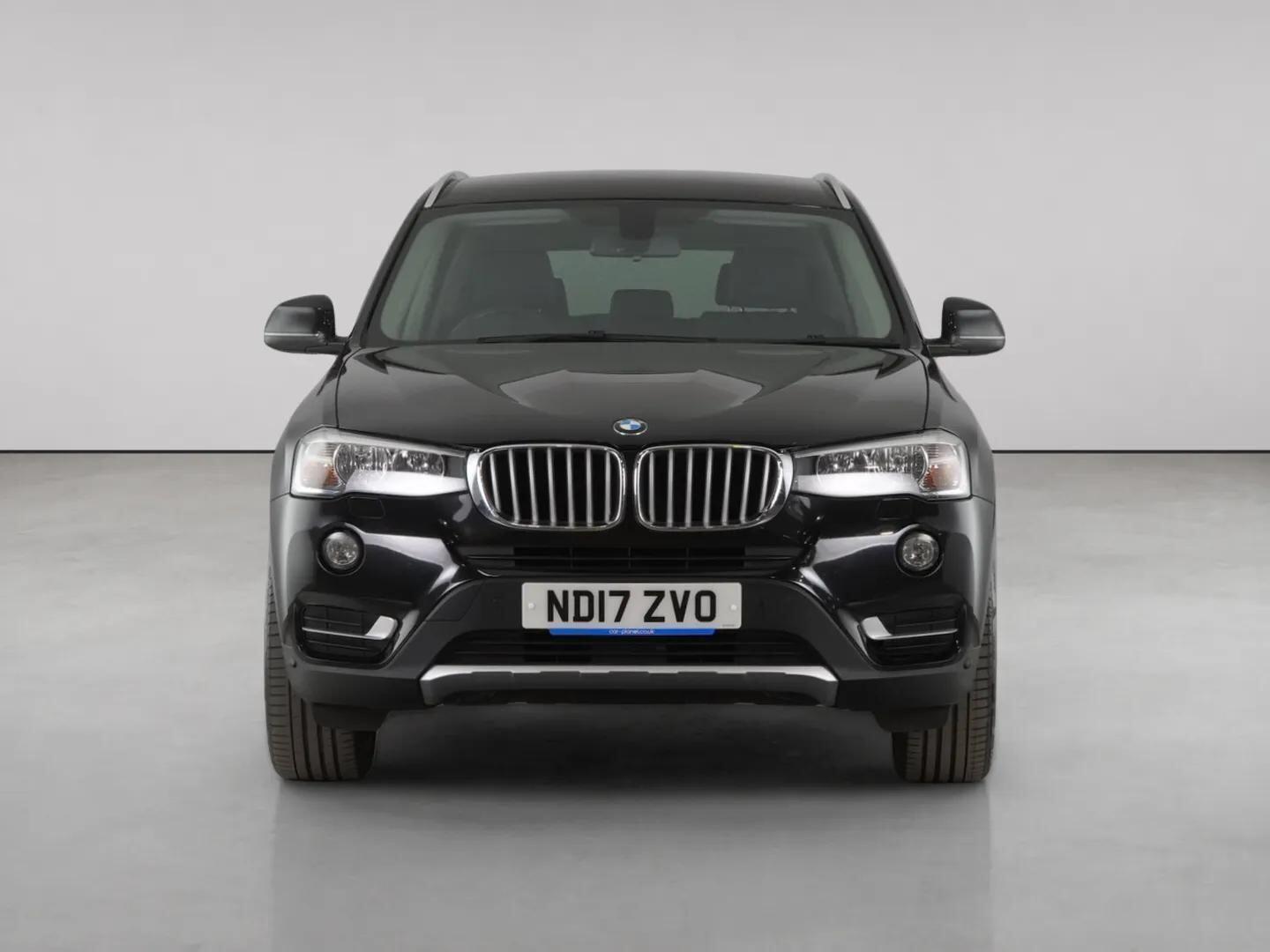 BMW X3 view 5