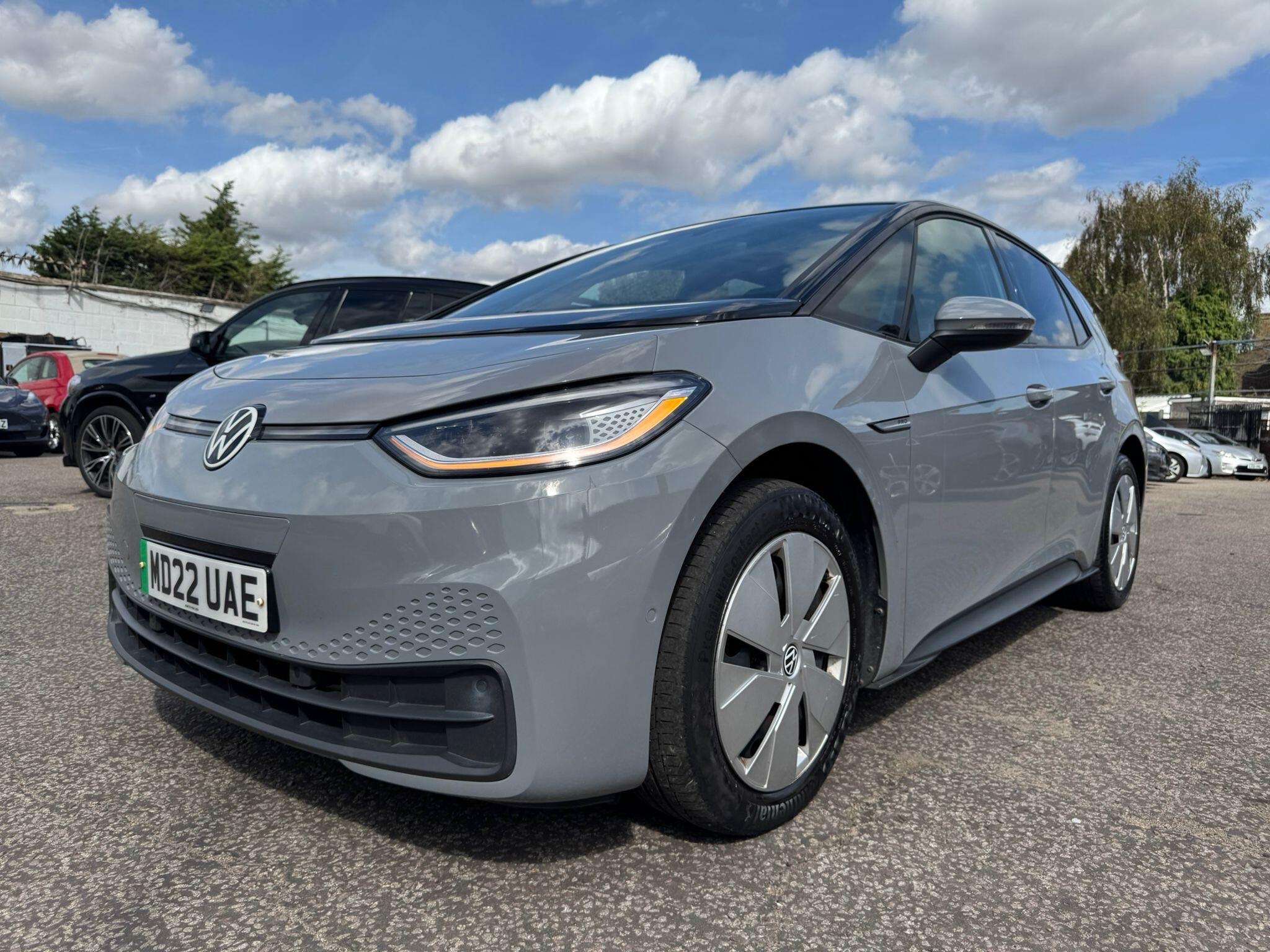 Volkswagen Id.3 view 2