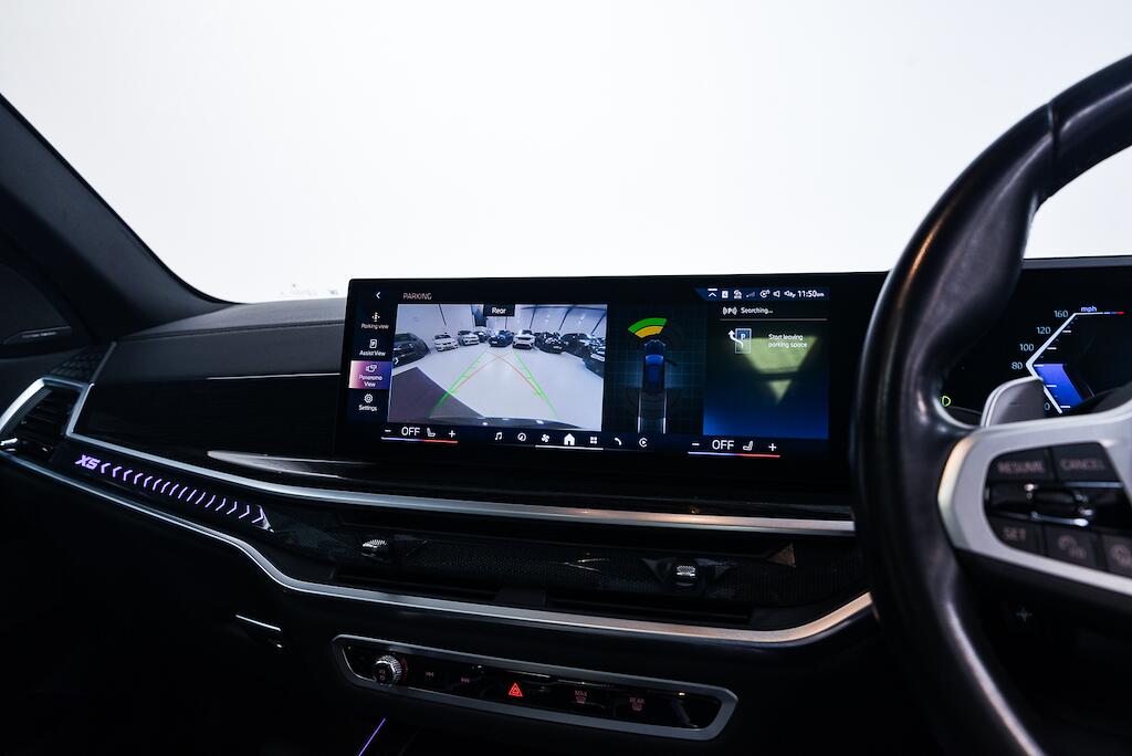 BMW X5 view 34