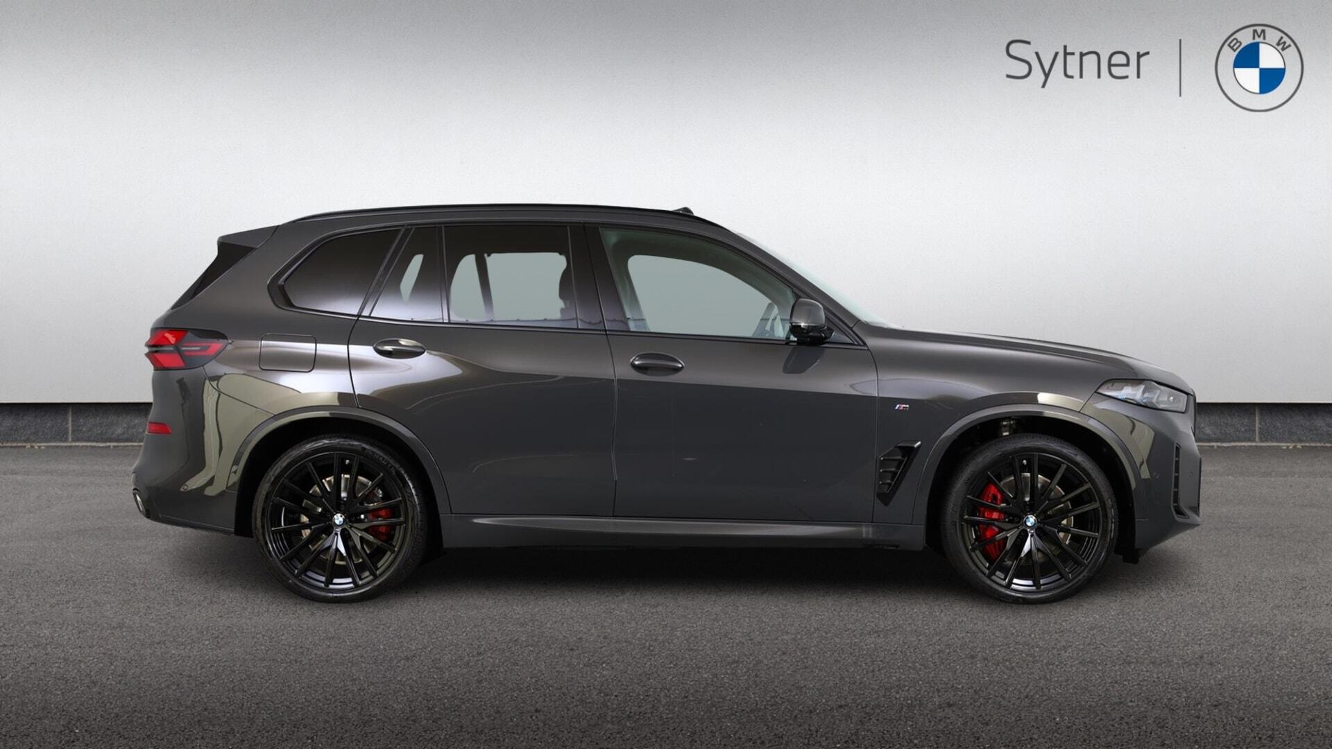 BMW X5 view 3