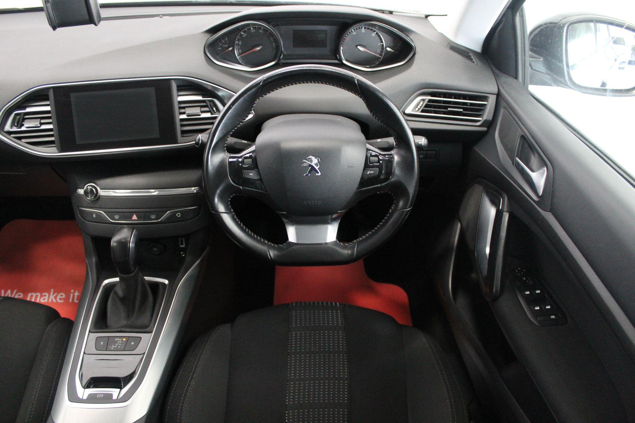Peugeot 308 view 41
