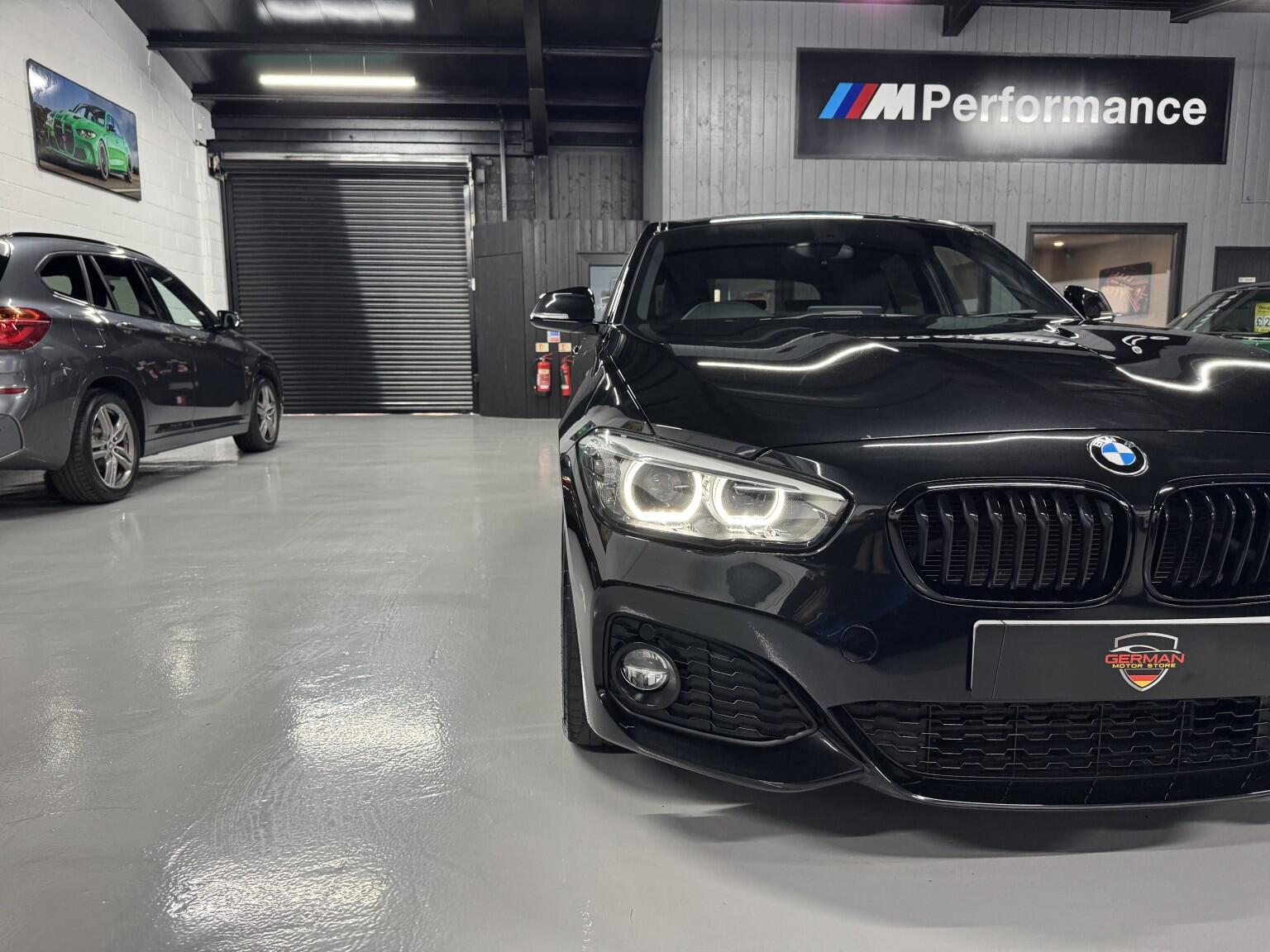 BMW 1 Series view 24