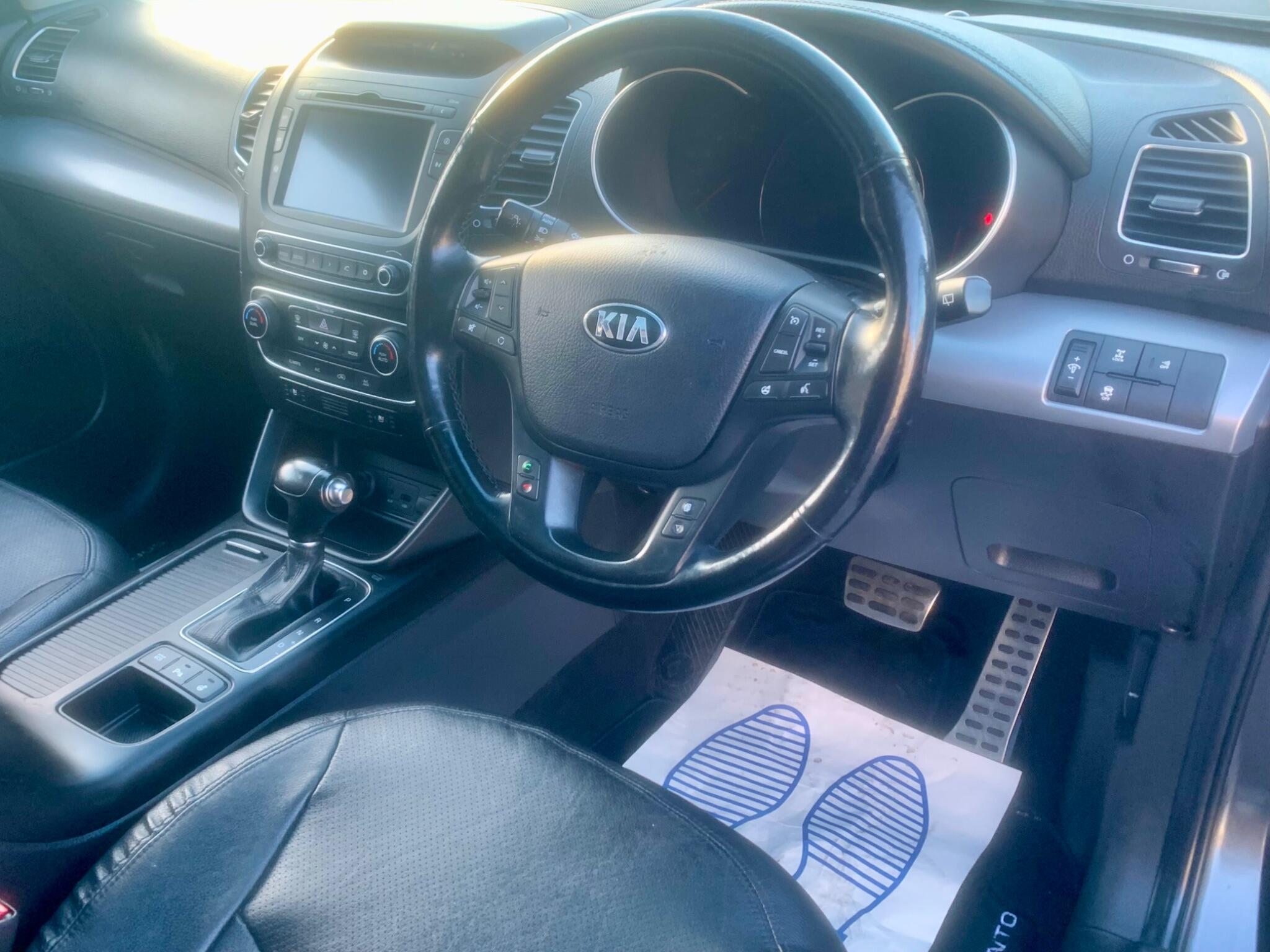 Kia Sorento view 19