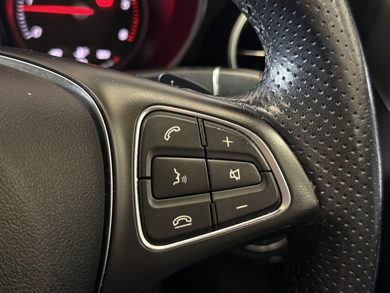 Mercedes-Benz C-Class view 39
