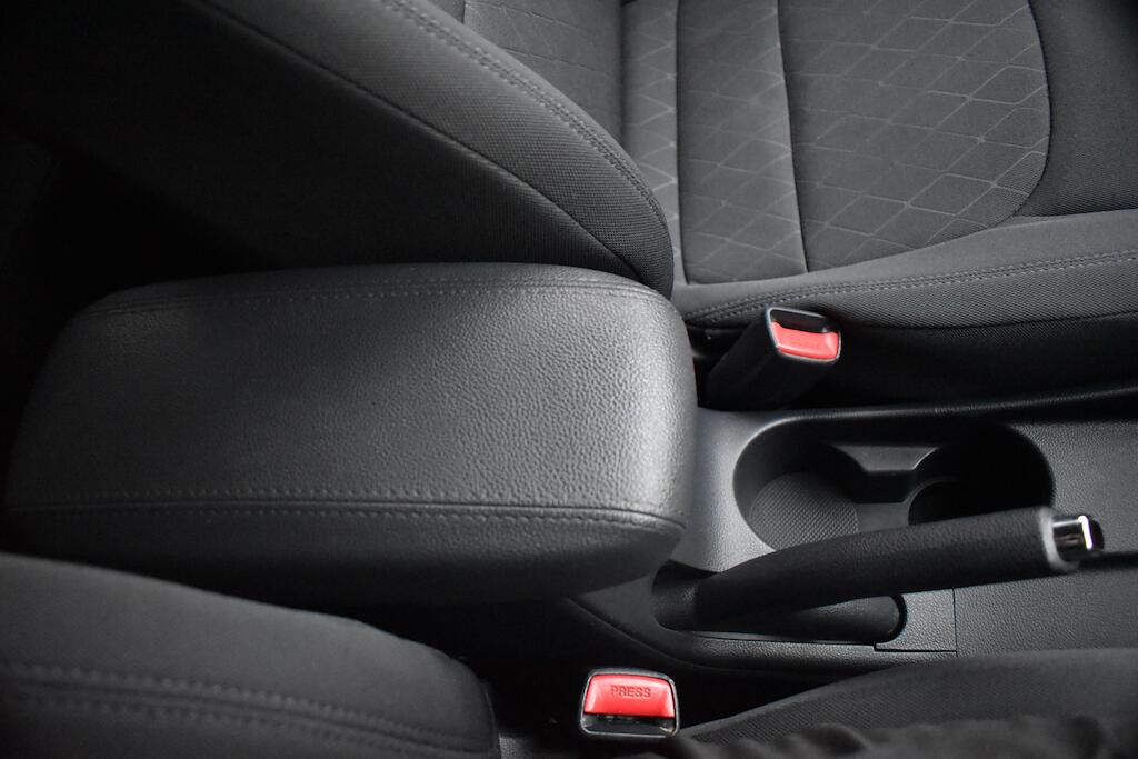 Kia Rio view 62
