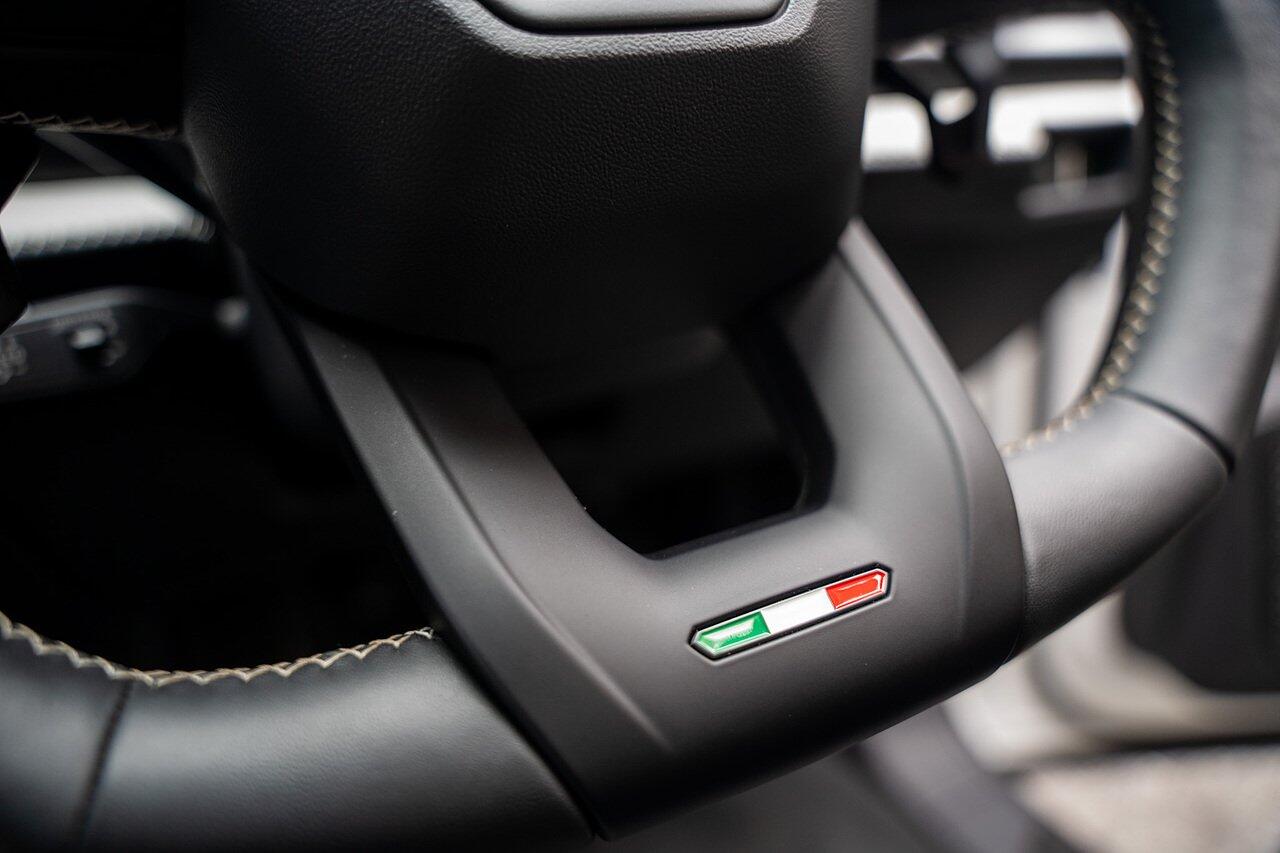 Lamborghini Urus view 59