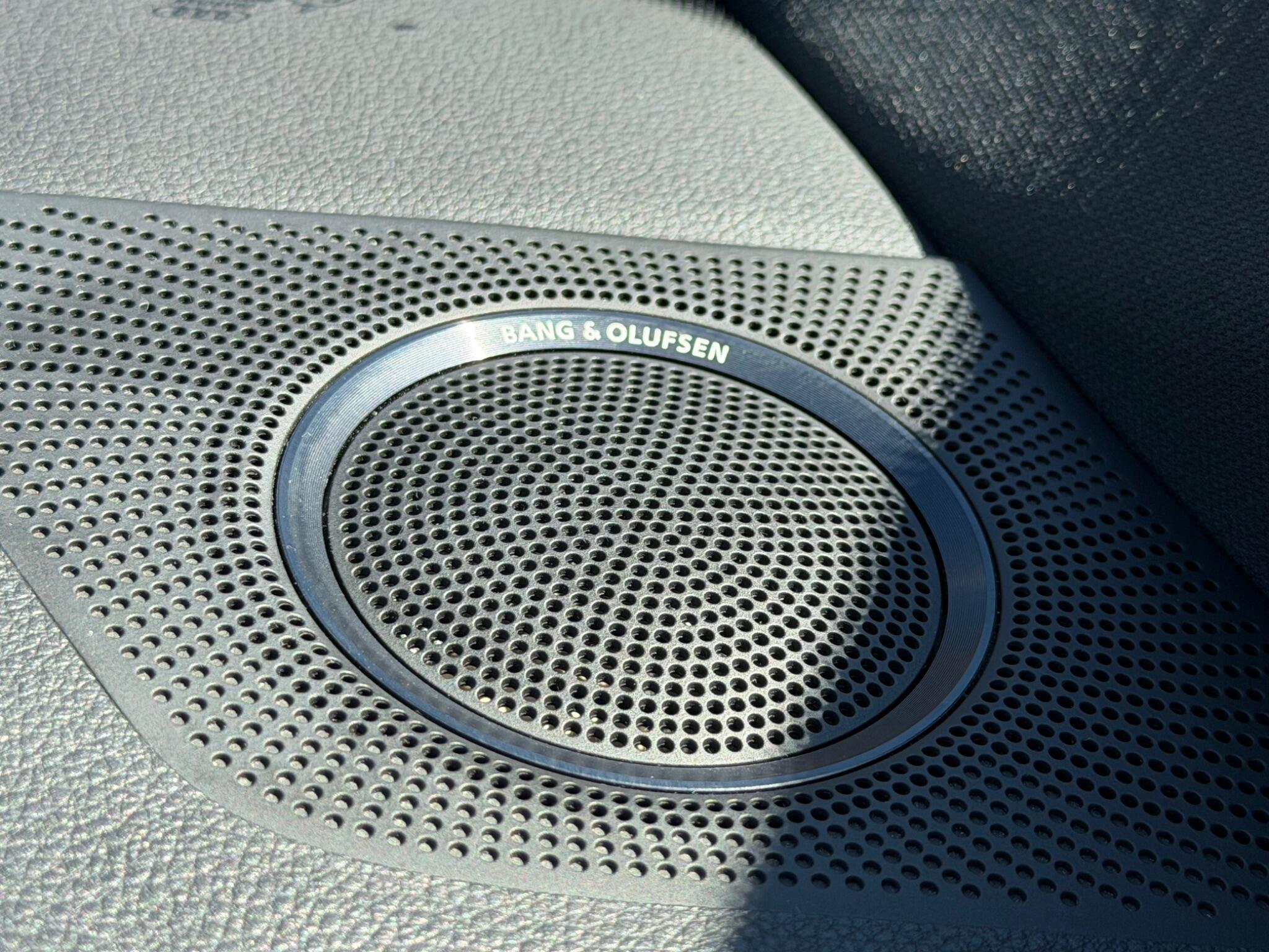 Audi SQ5 view 52