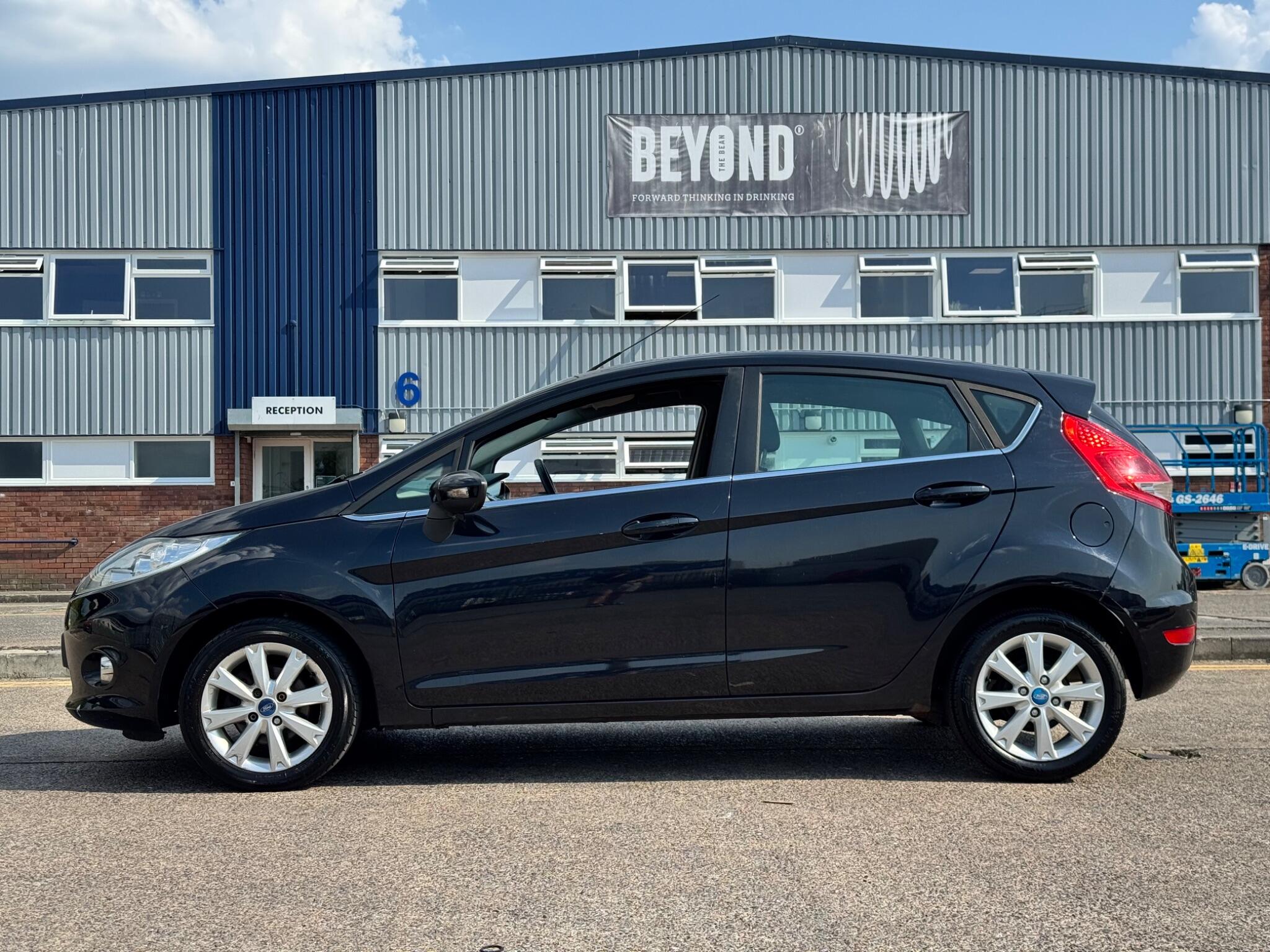 Ford Fiesta view 11