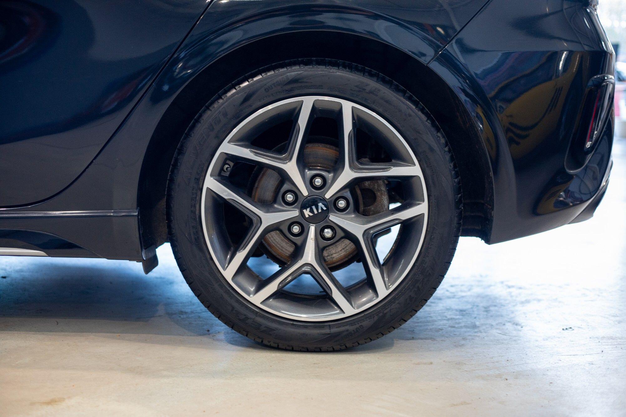 Kia Ceed view 4