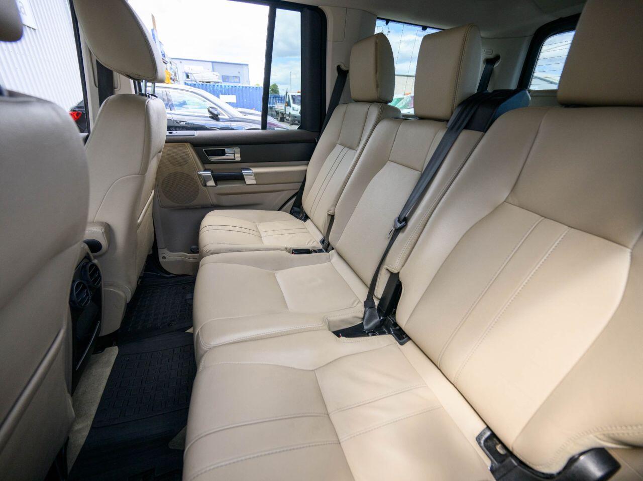 Land Rover Discovery view 19