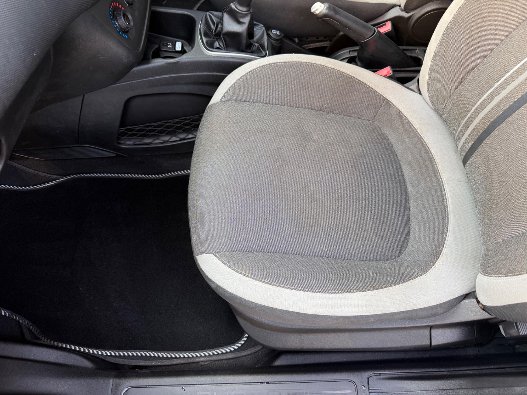 Fiat Punto view 18