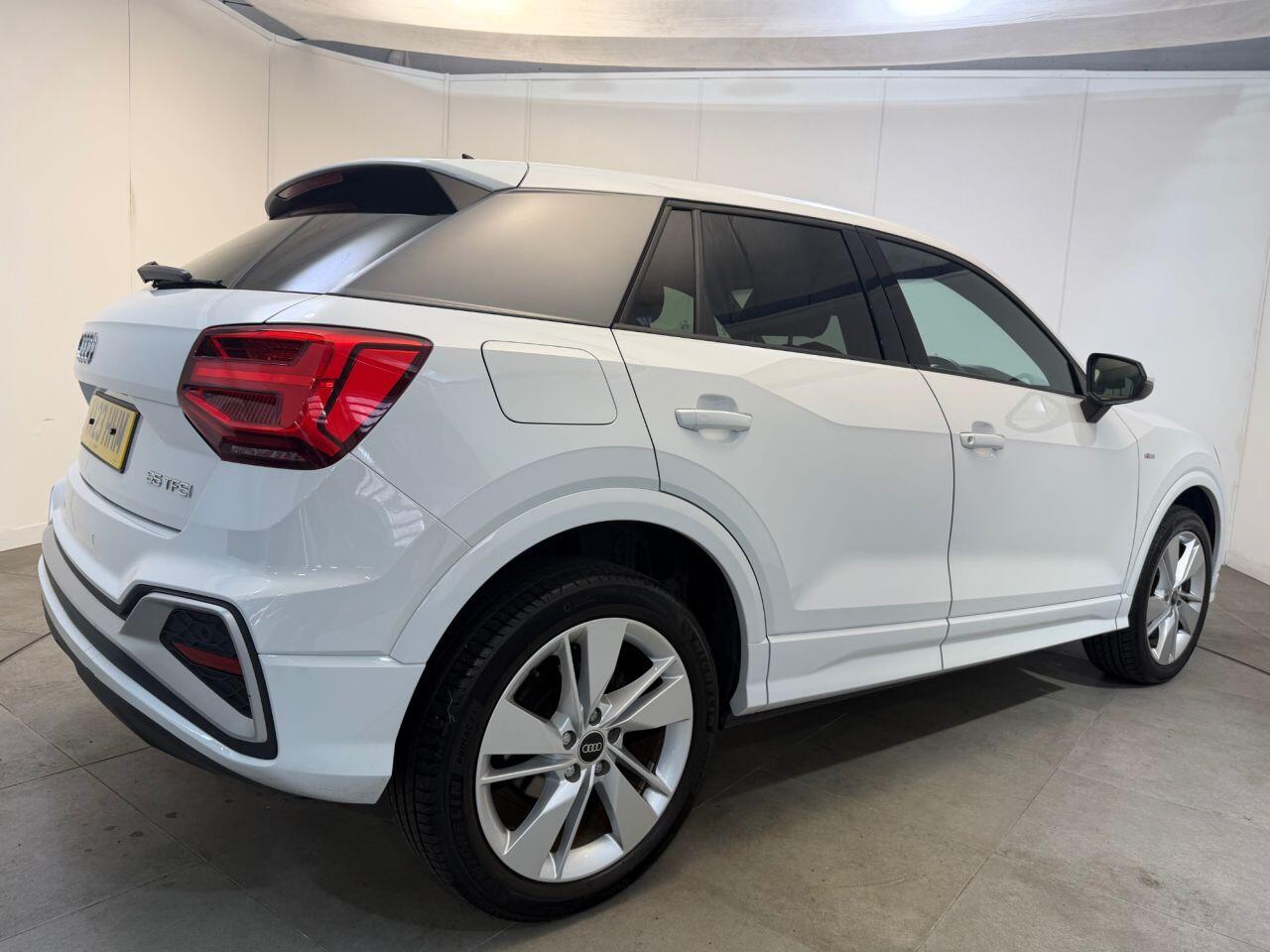 Audi Q2 view 65