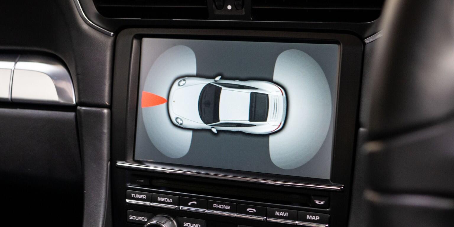 Porsche 911 view 37