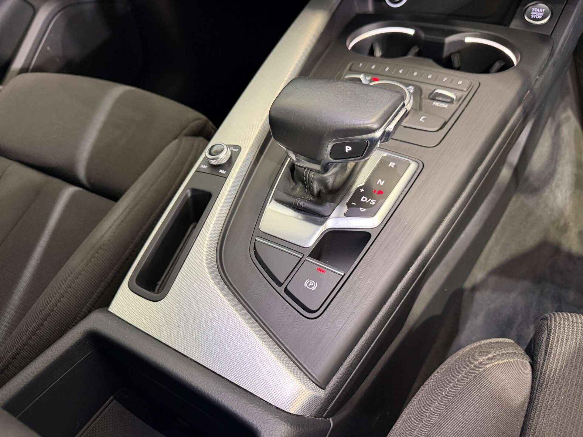 Audi A4 view 25