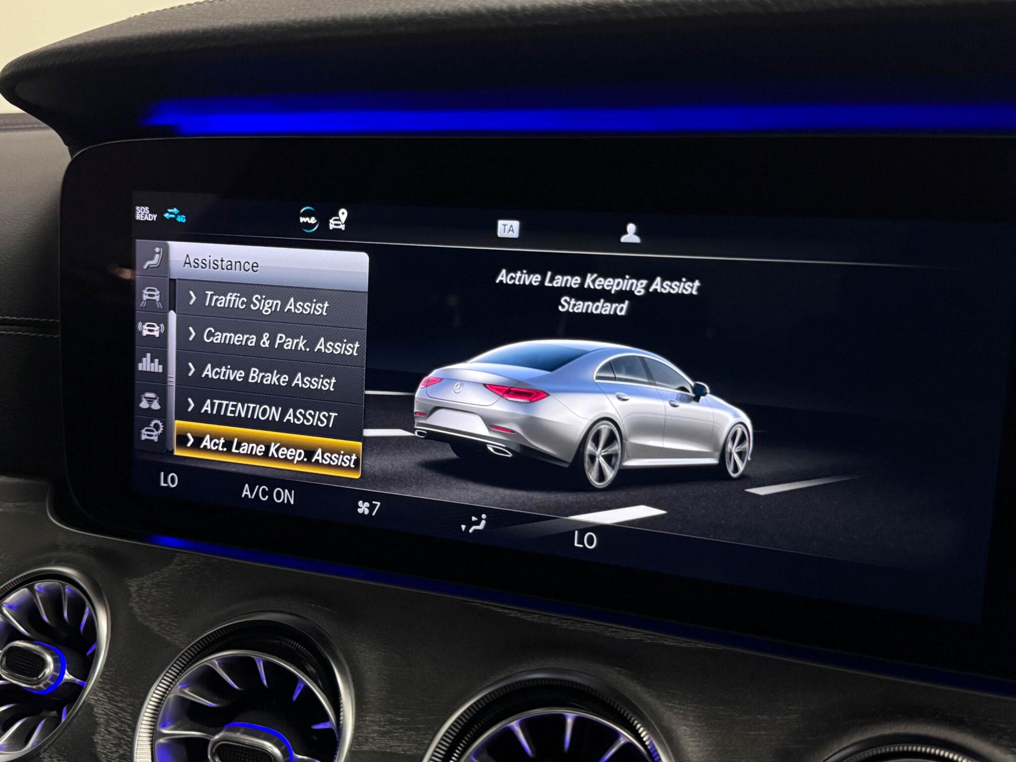 Mercedes-Benz CLS view 54