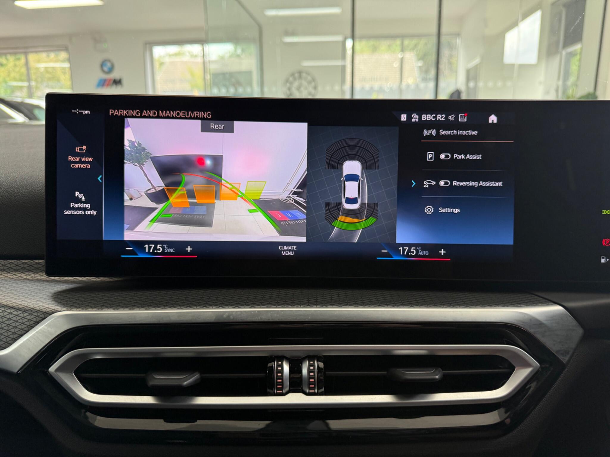 BMW 3 Series view 13