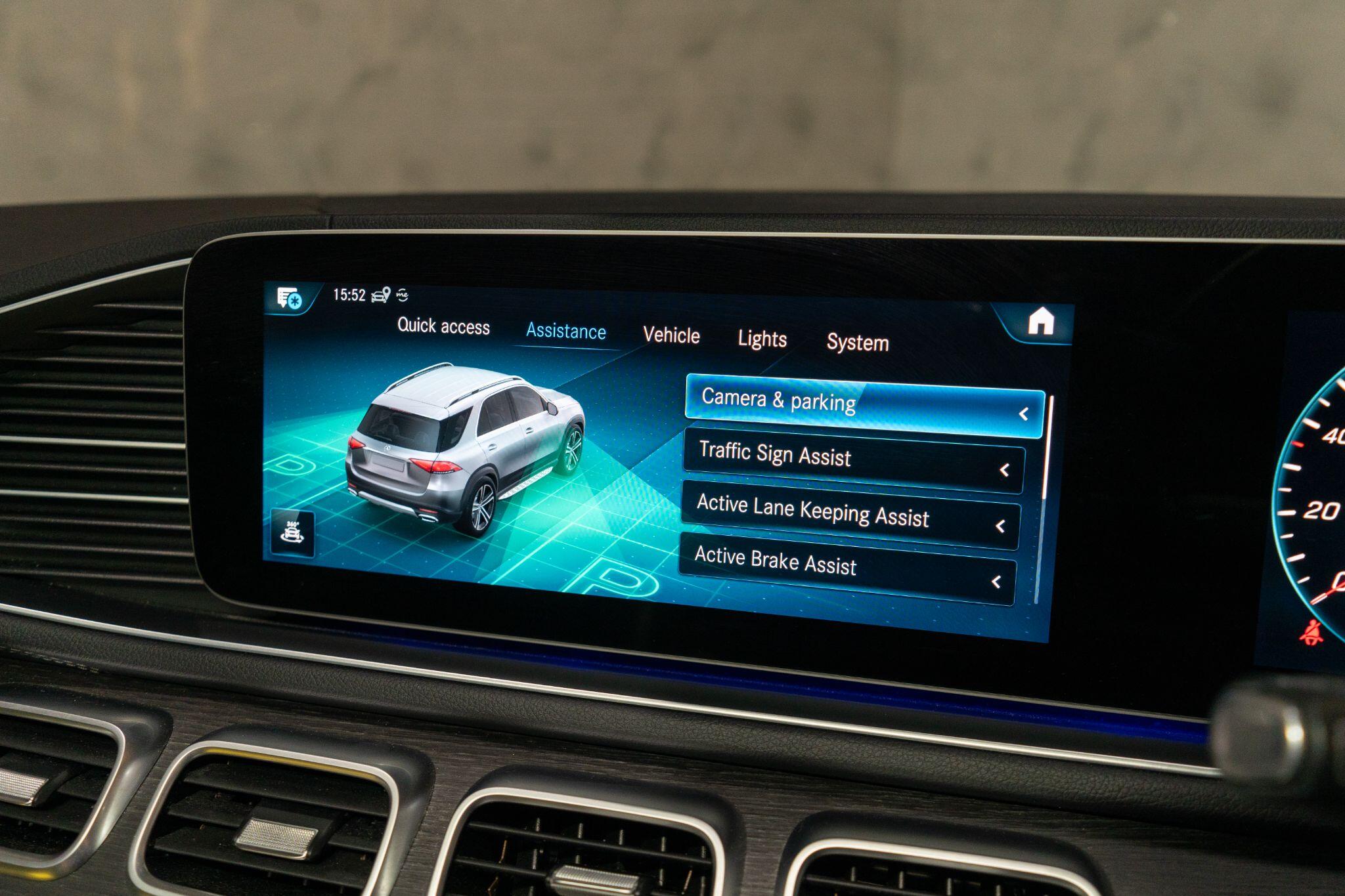 Mercedes-Benz GLE view 24